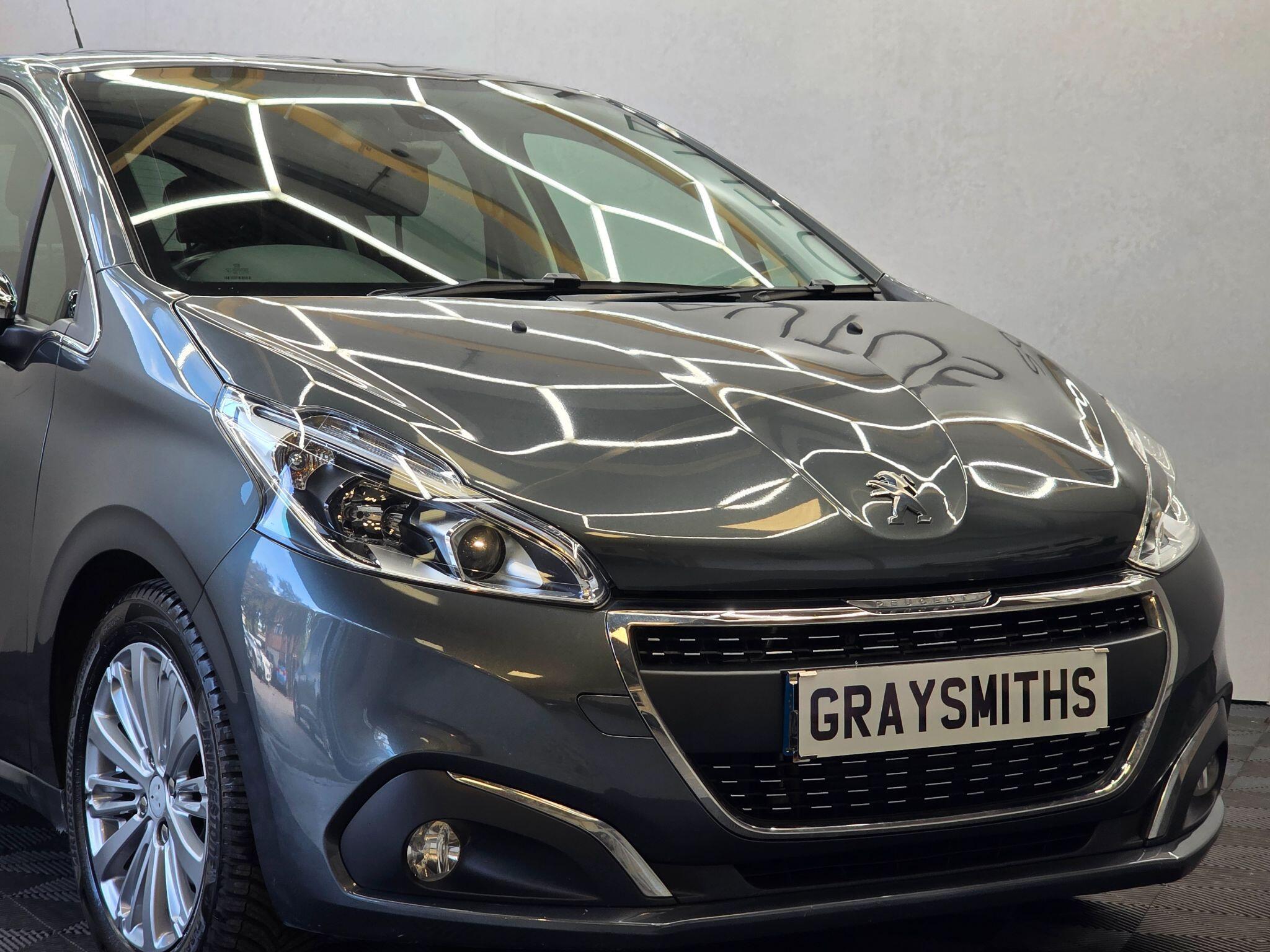 Peugeot 208 - Image 3