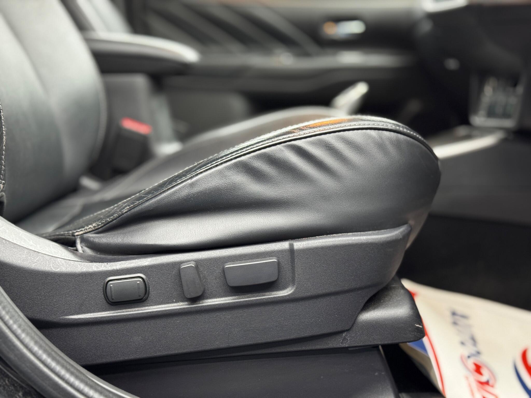 Mitsubishi Outlander - Image 39