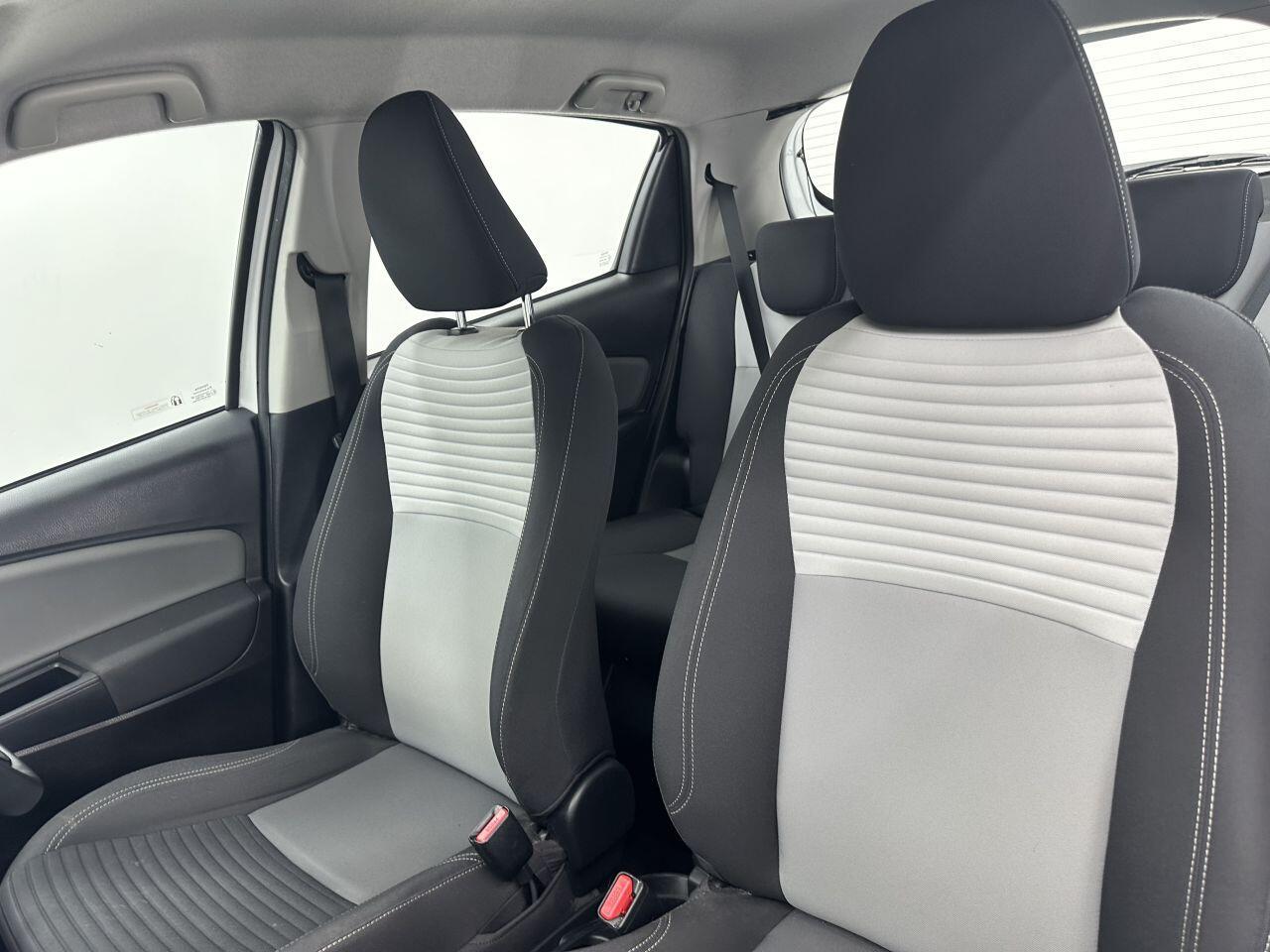 Toyota Yaris - Image 13