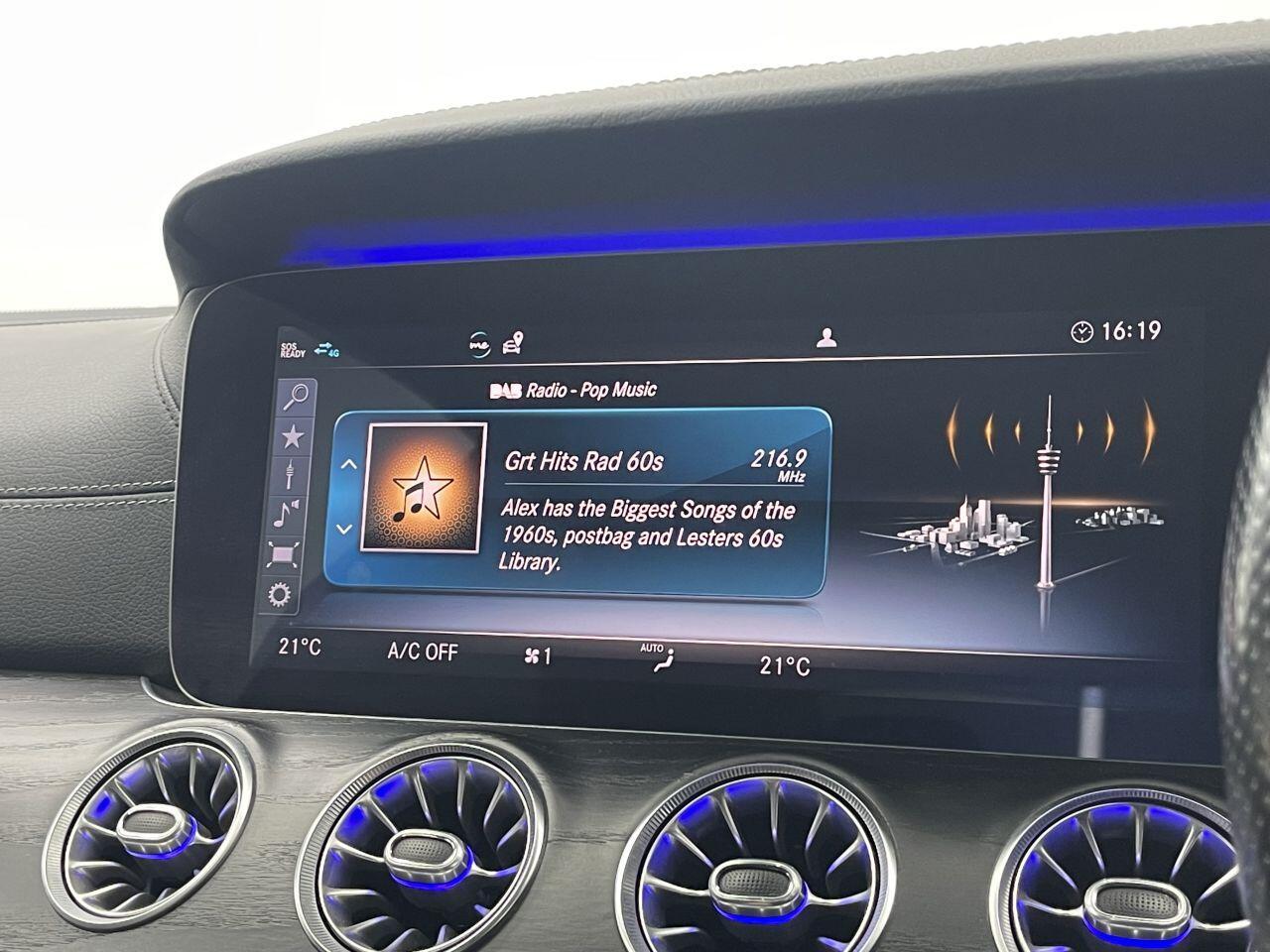 Mercedes-benz E-CLASS - Image 43