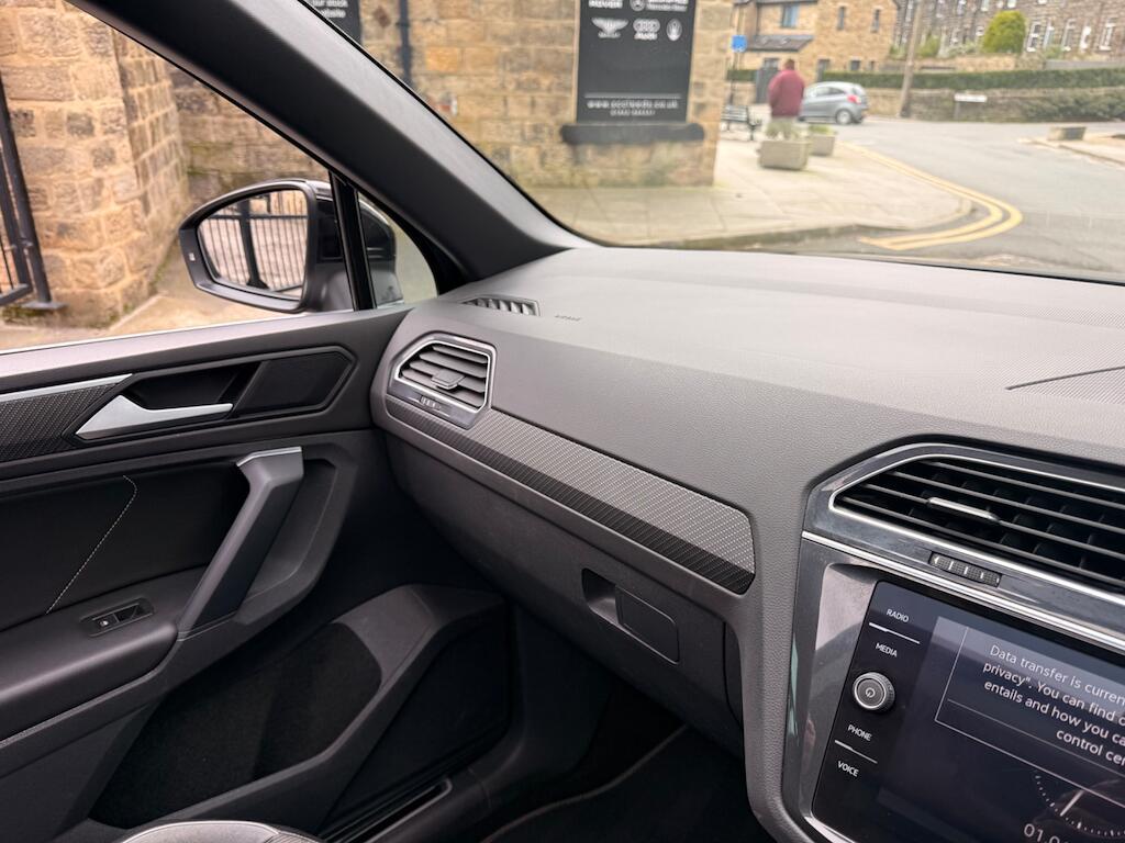 Volkswagen Tiguan - Image 55