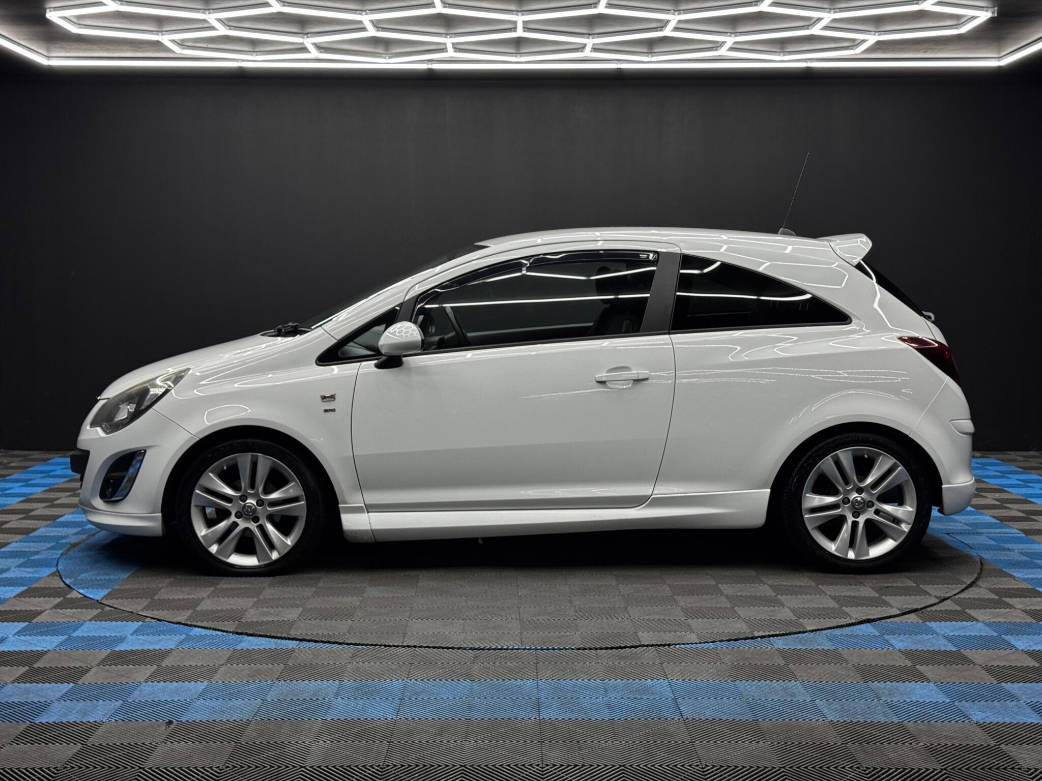 Vauxhall Corsa - Image 8