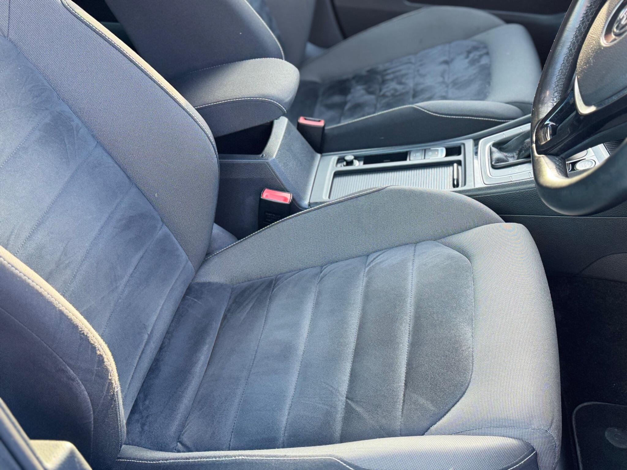 Volkswagen Golf - Image 37