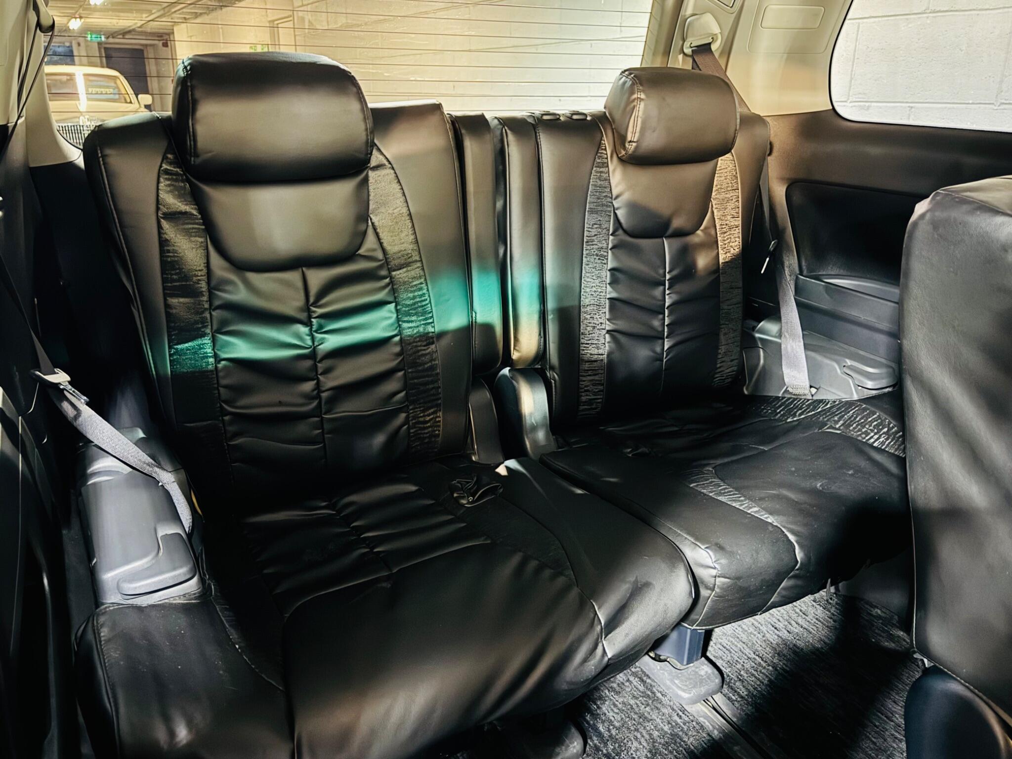 Toyota Vellfire - Image 14