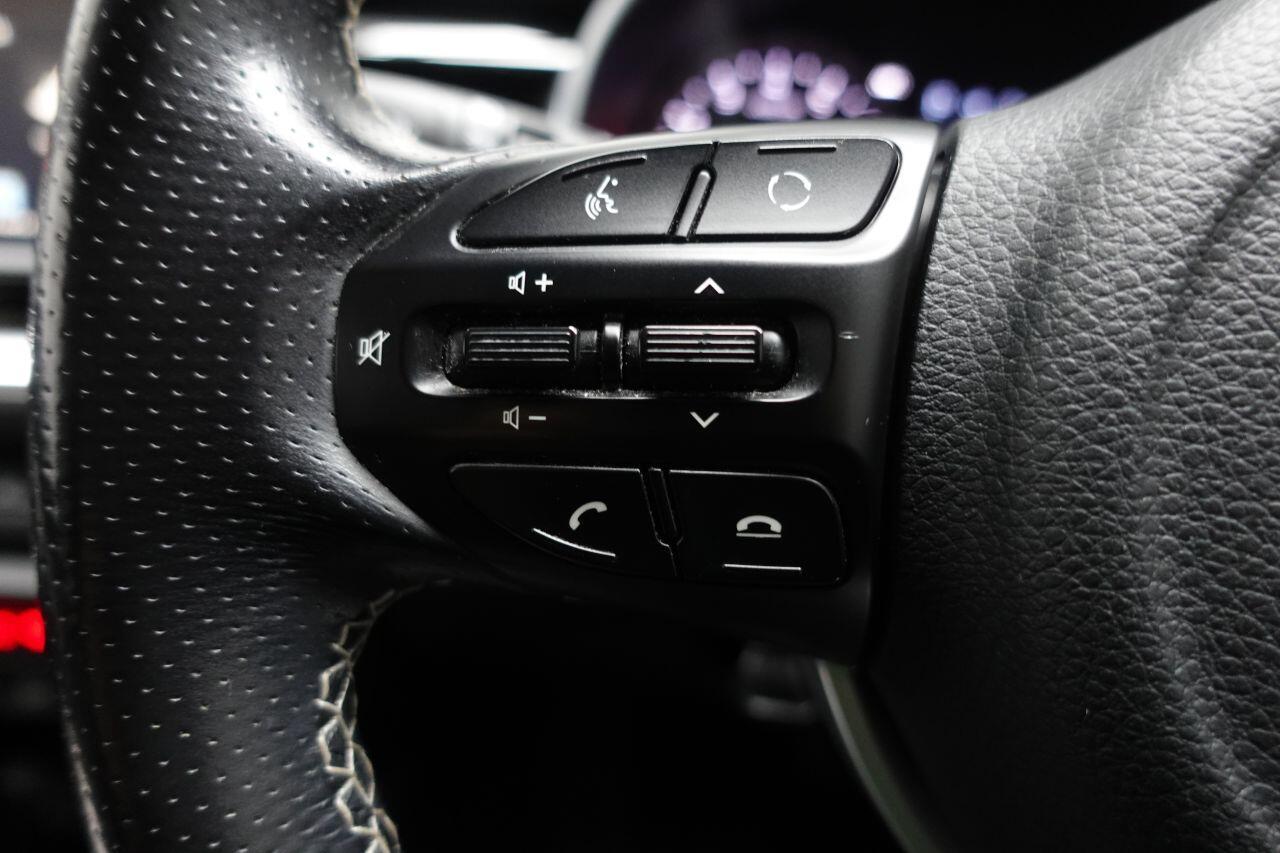 Kia Stonic - Image 28