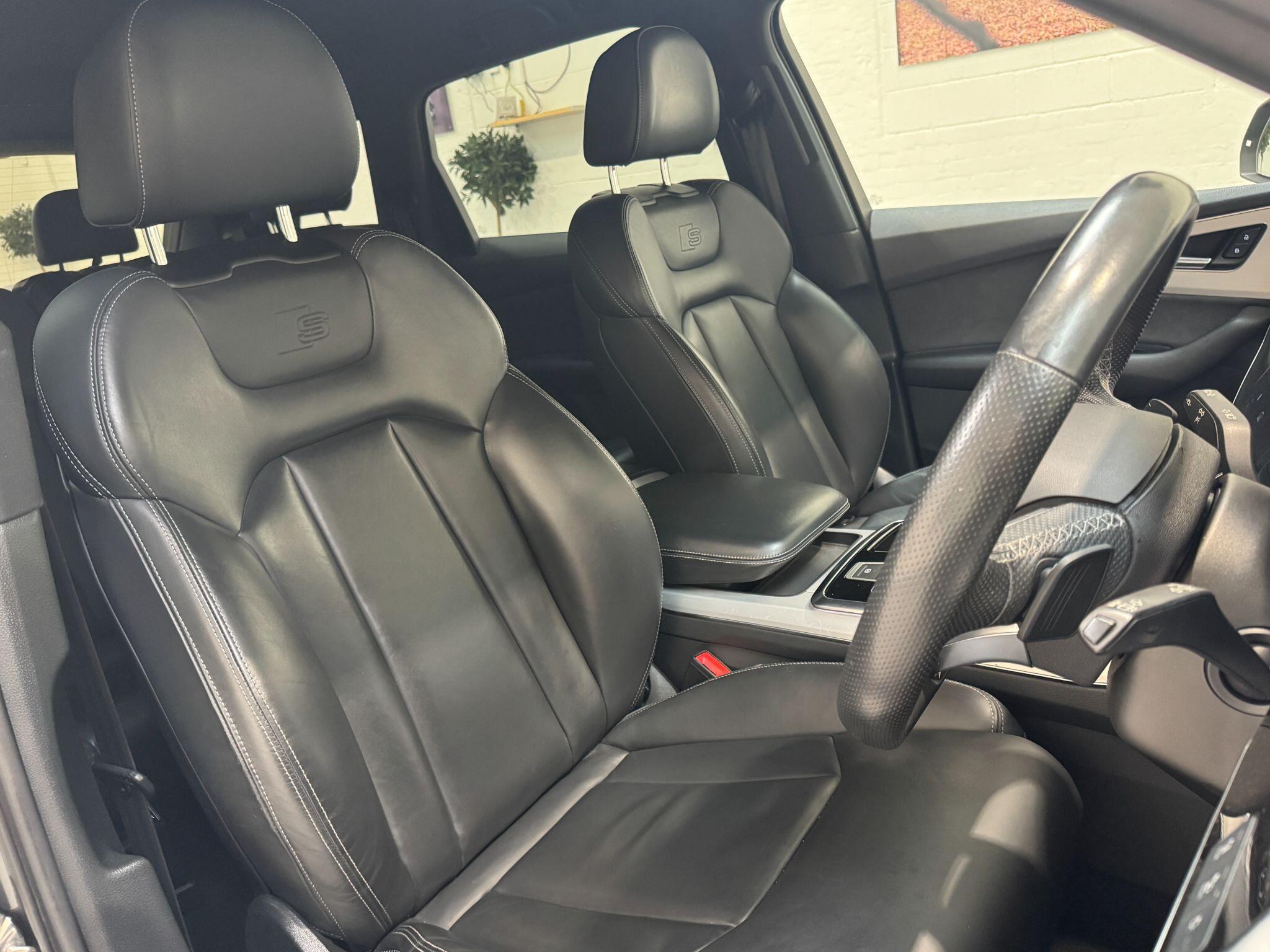 Audi Q7 - Image 17