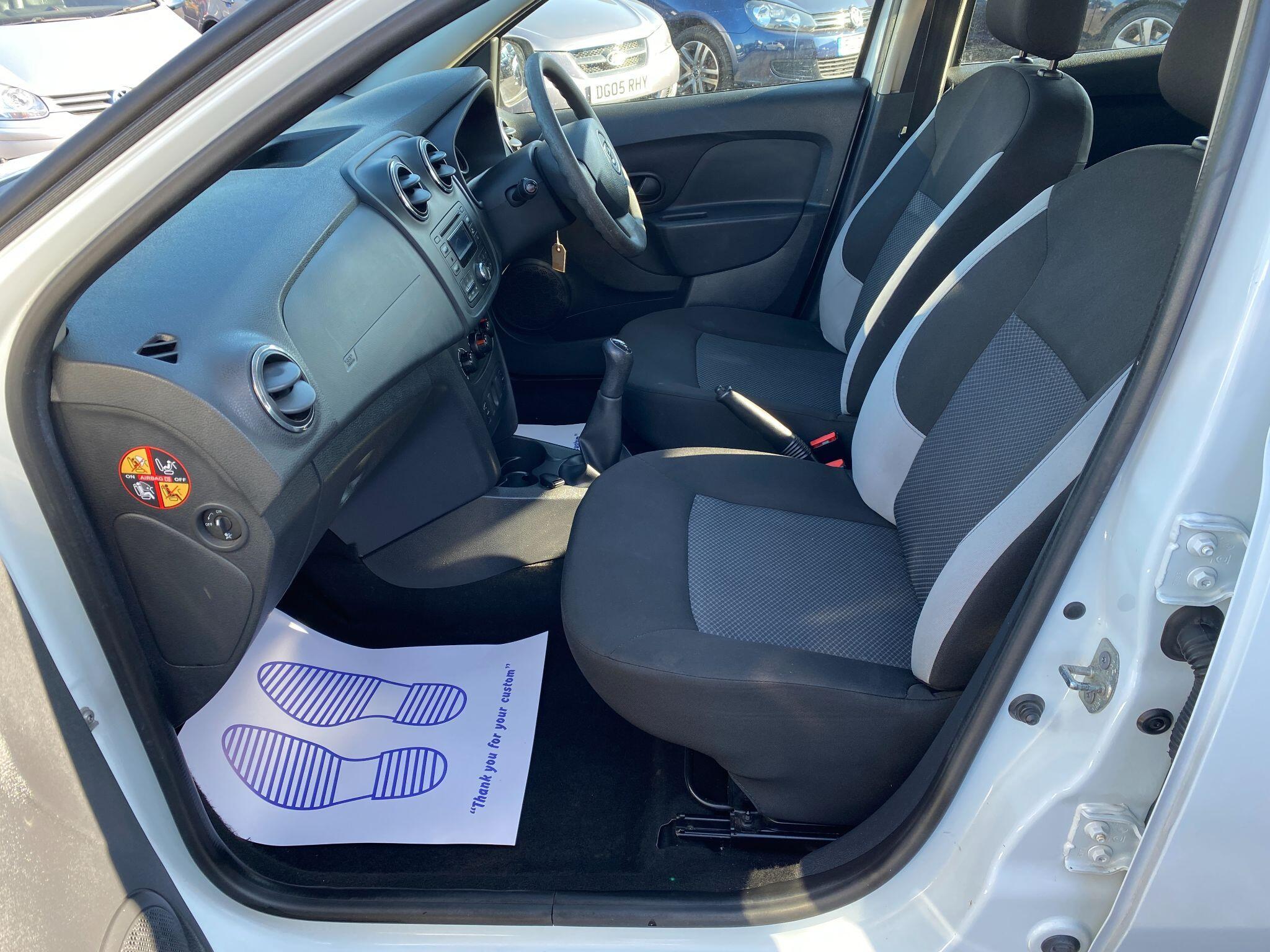 Dacia Sandero - Image 28