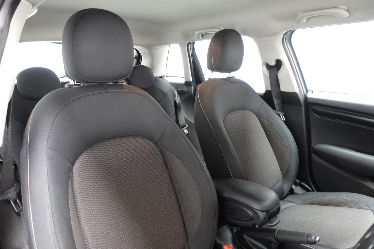 MINI Hatch - Image 3