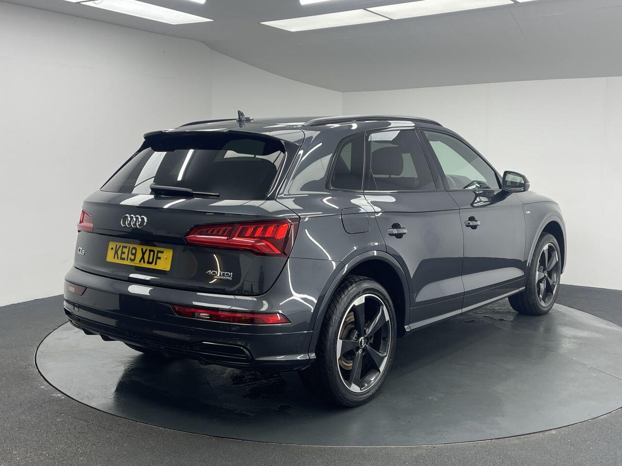 Audi Q5 - Image 11