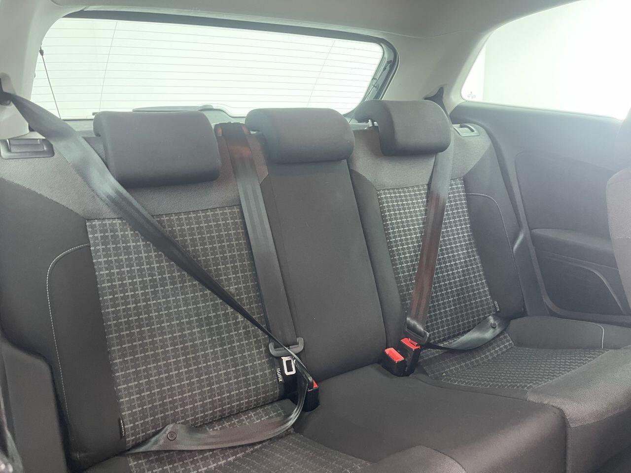 Volkswagen Polo - Image 27