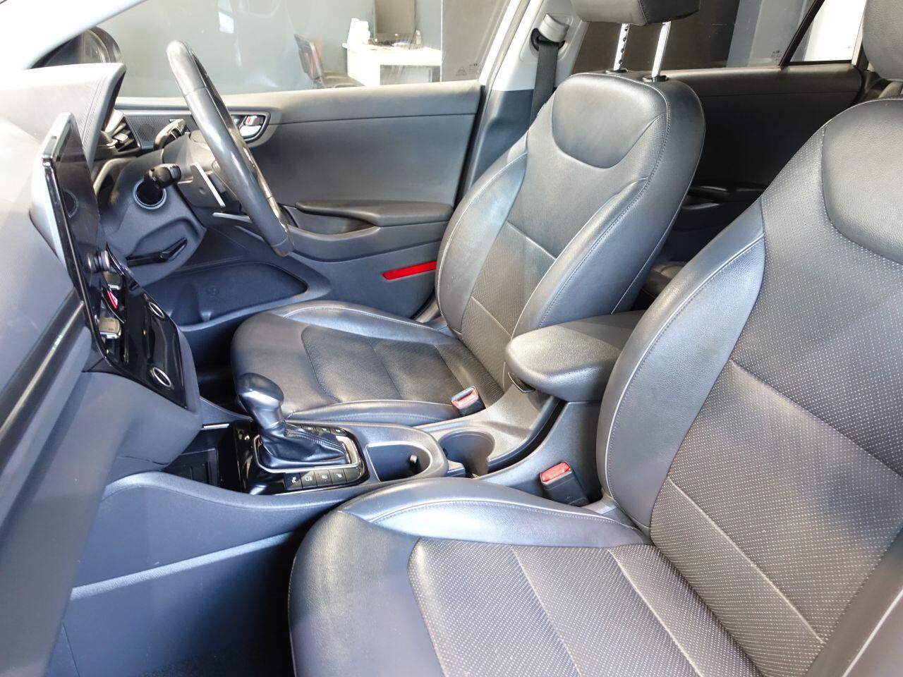 Hyundai Ioniq - Image 12