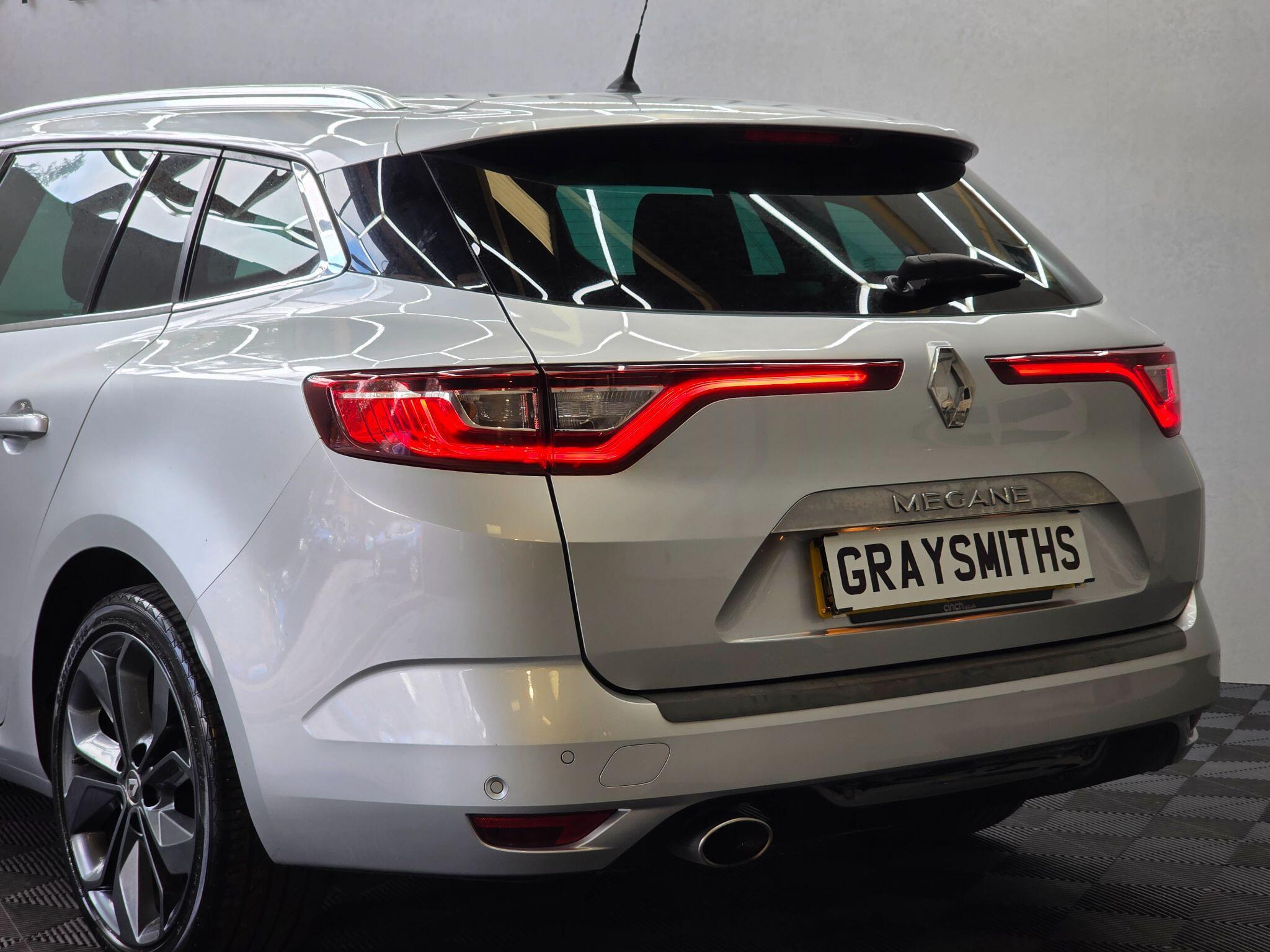 Renault Megane - Image 7