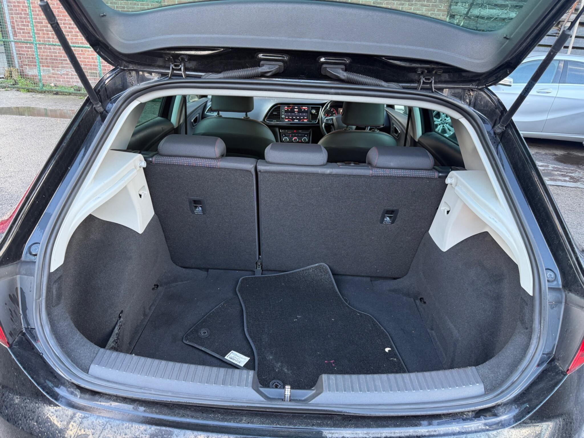 SEAT Leon - Image 24