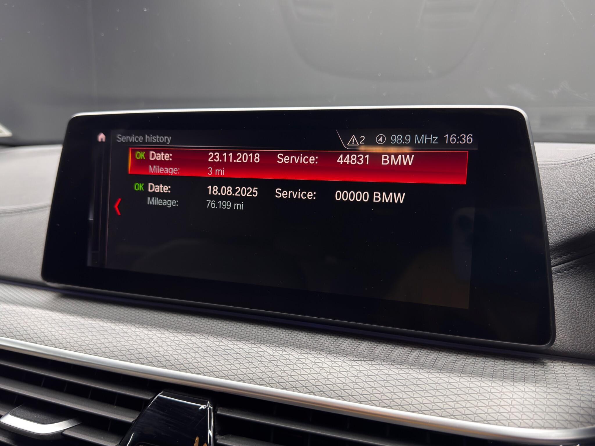 BMW 5 Series - Image 37