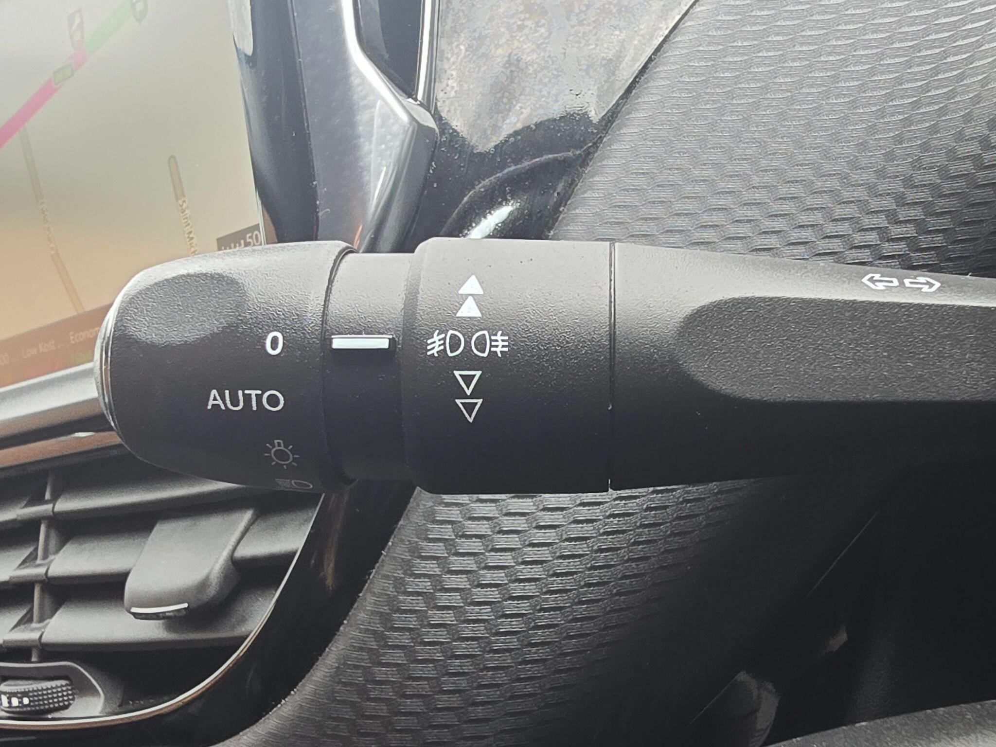 Peugeot 2008 - Image 44
