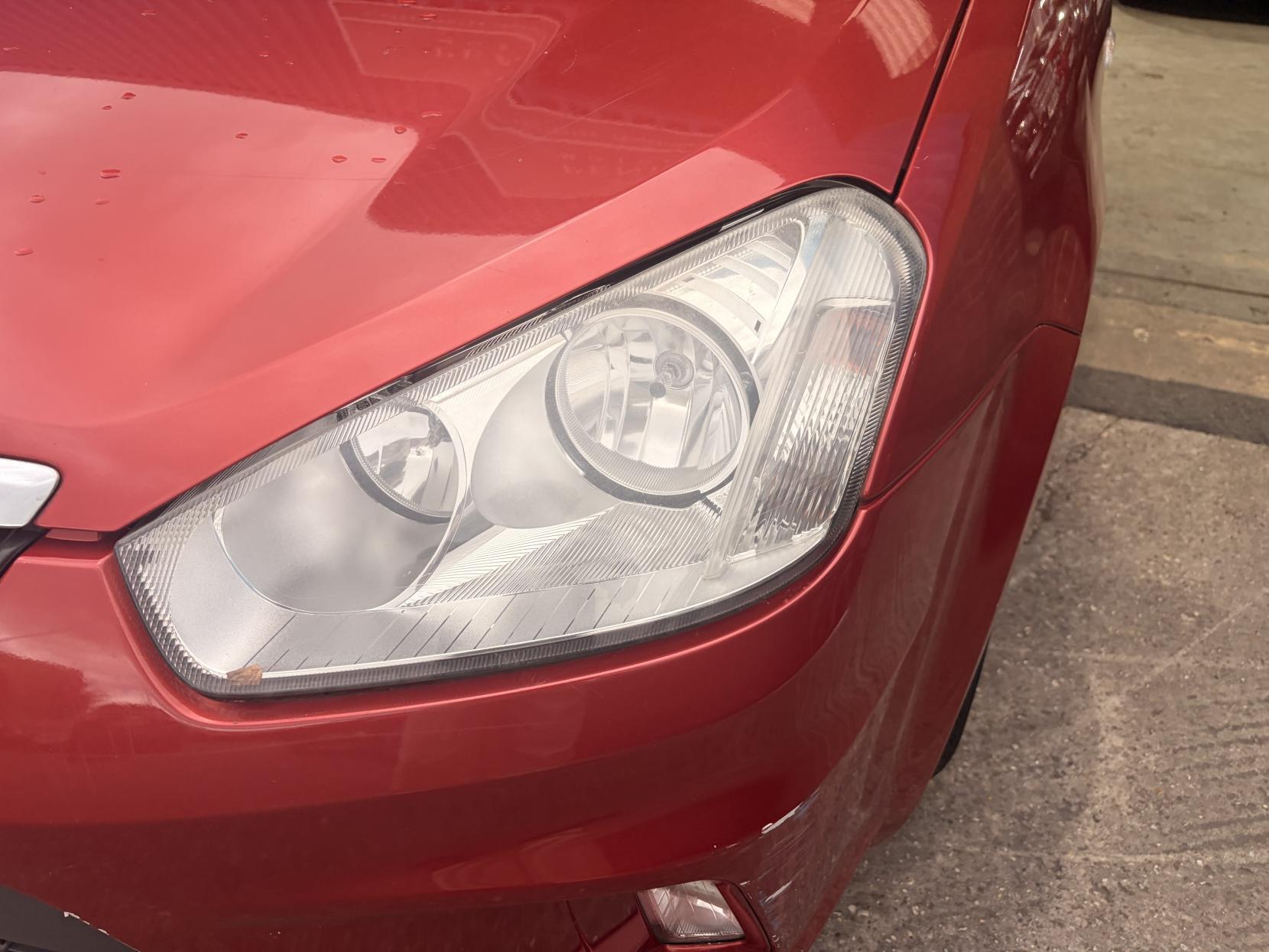 Ford C-MAX - Image 11