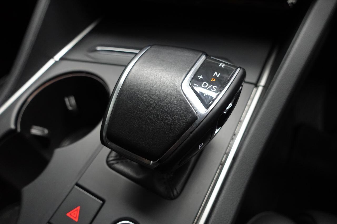 Volkswagen Touareg - Image 41