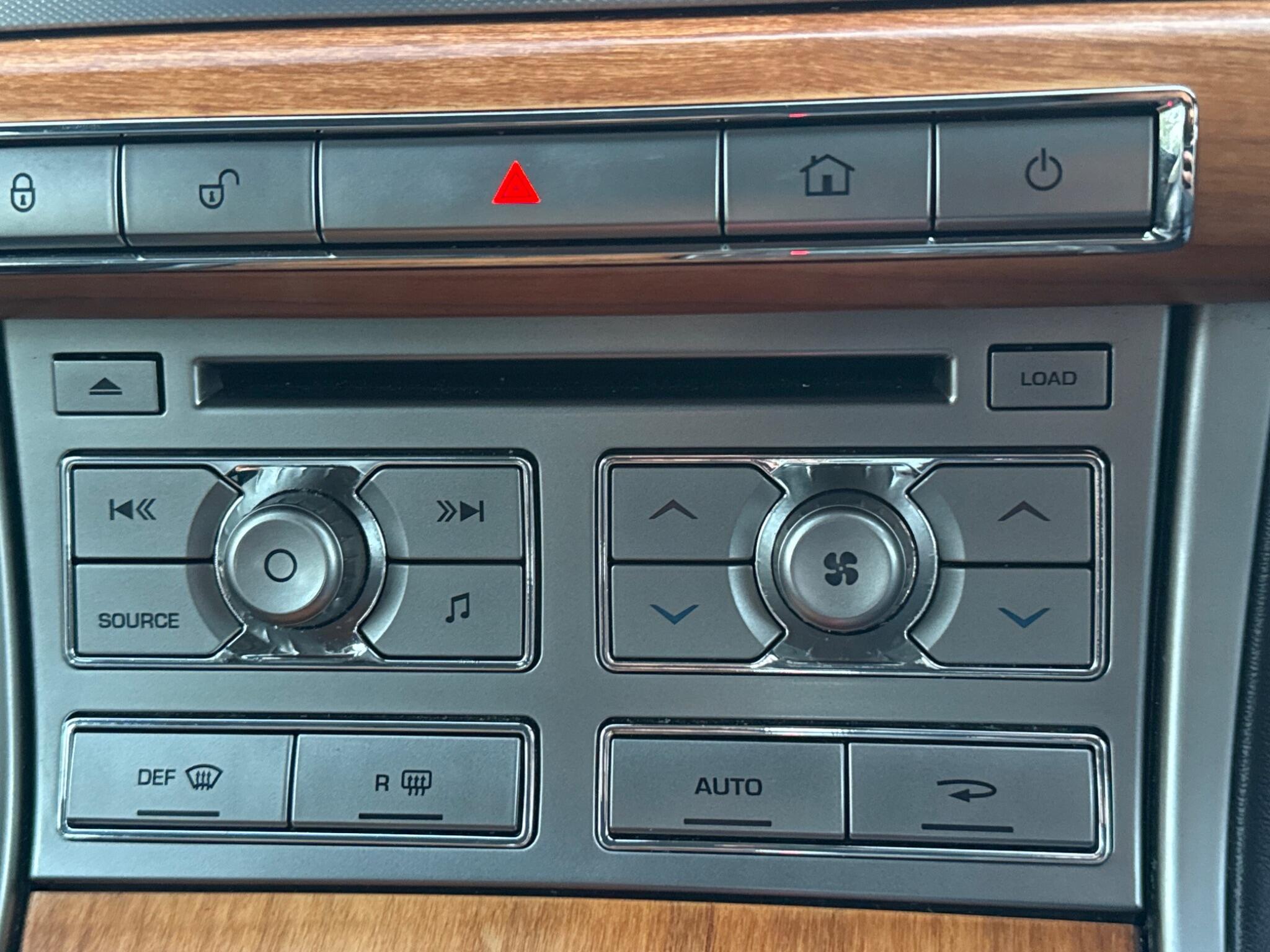 Jaguar XF - Image 29