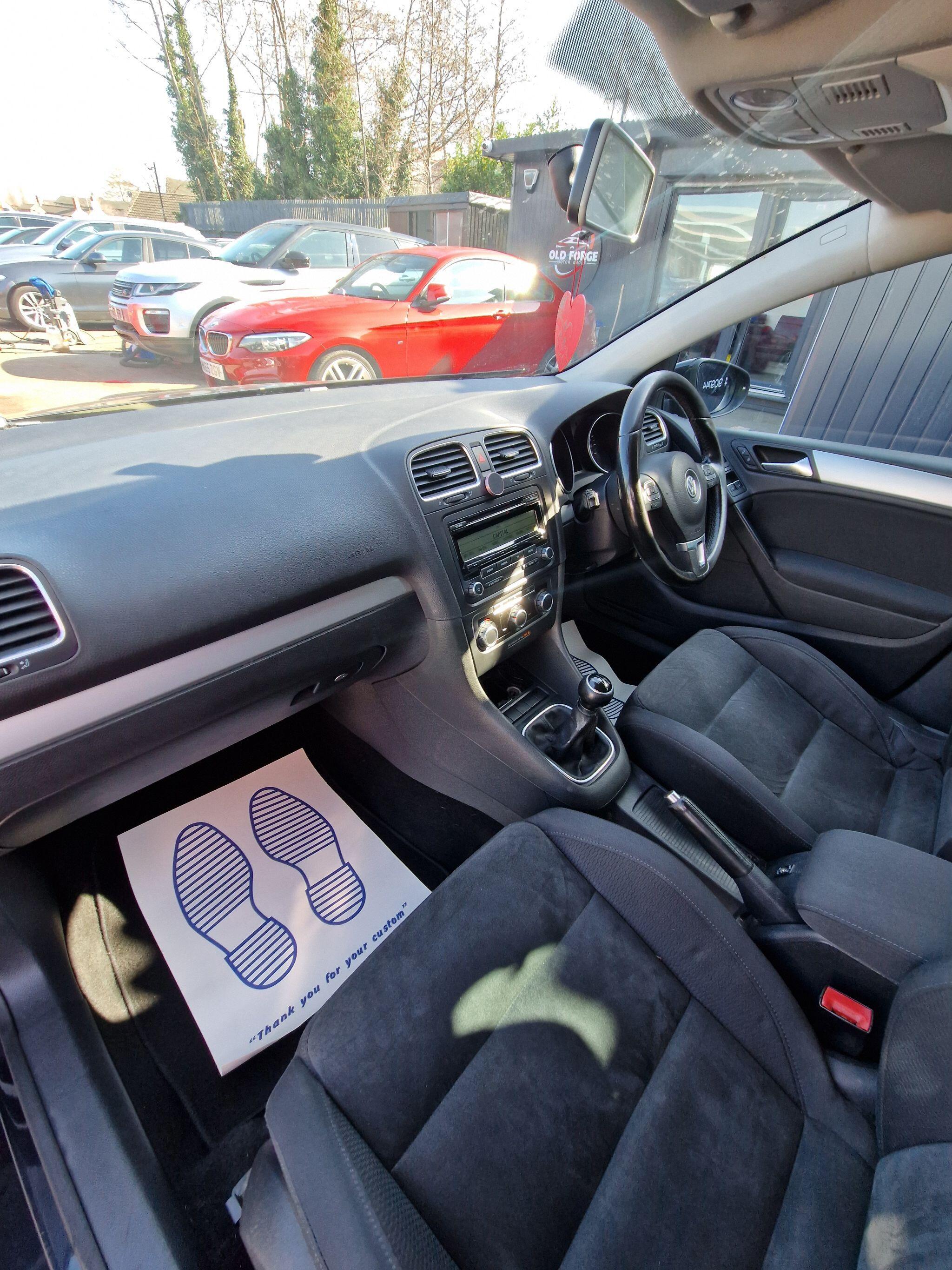 Volkswagen Golf - Image 44