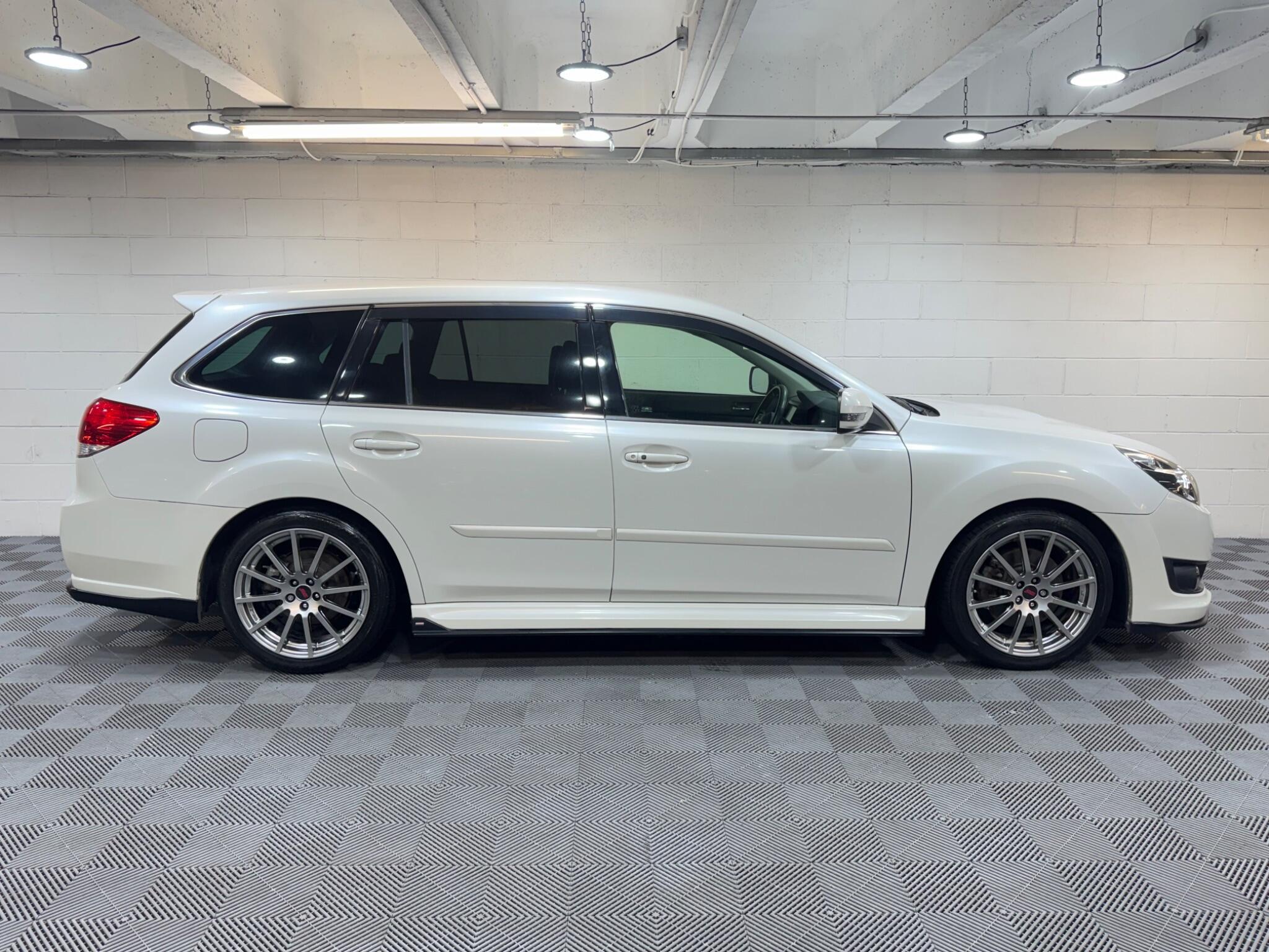 Subaru Legacy - Image 5