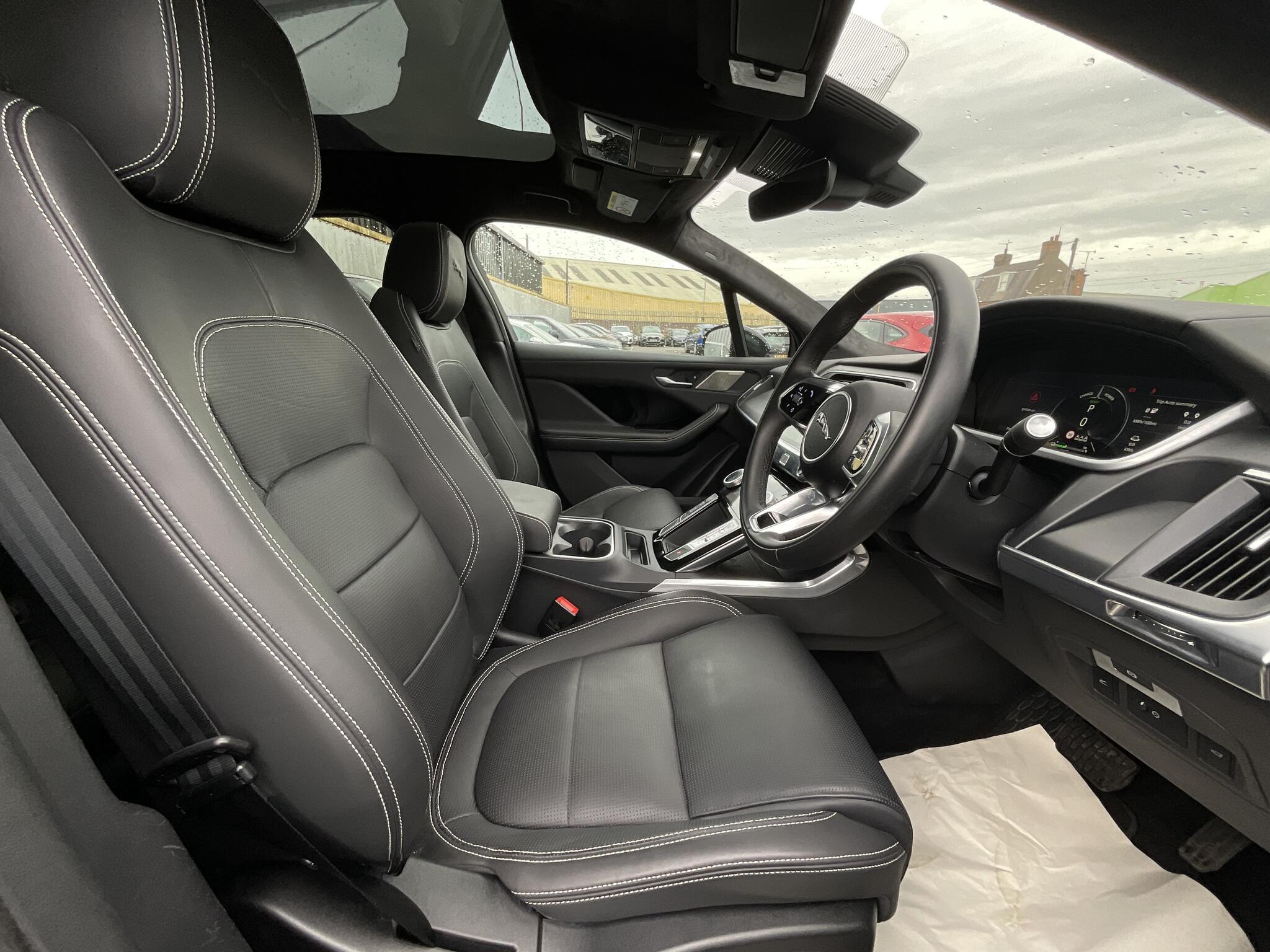 Jaguar I-Pace - Image 9