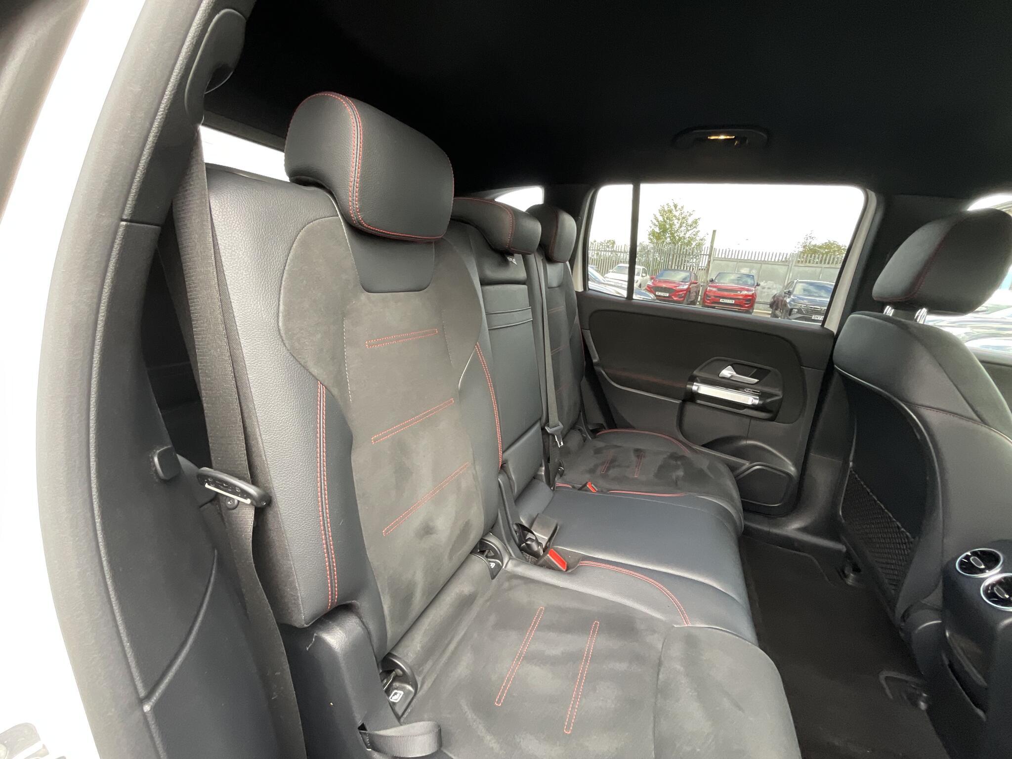 Mercedes Eqb - Image 11