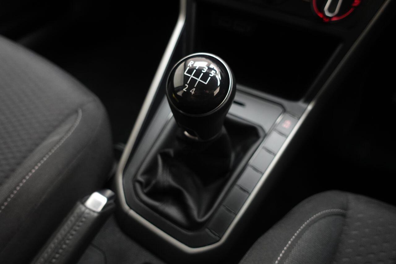 Volkswagen Polo - Image 38