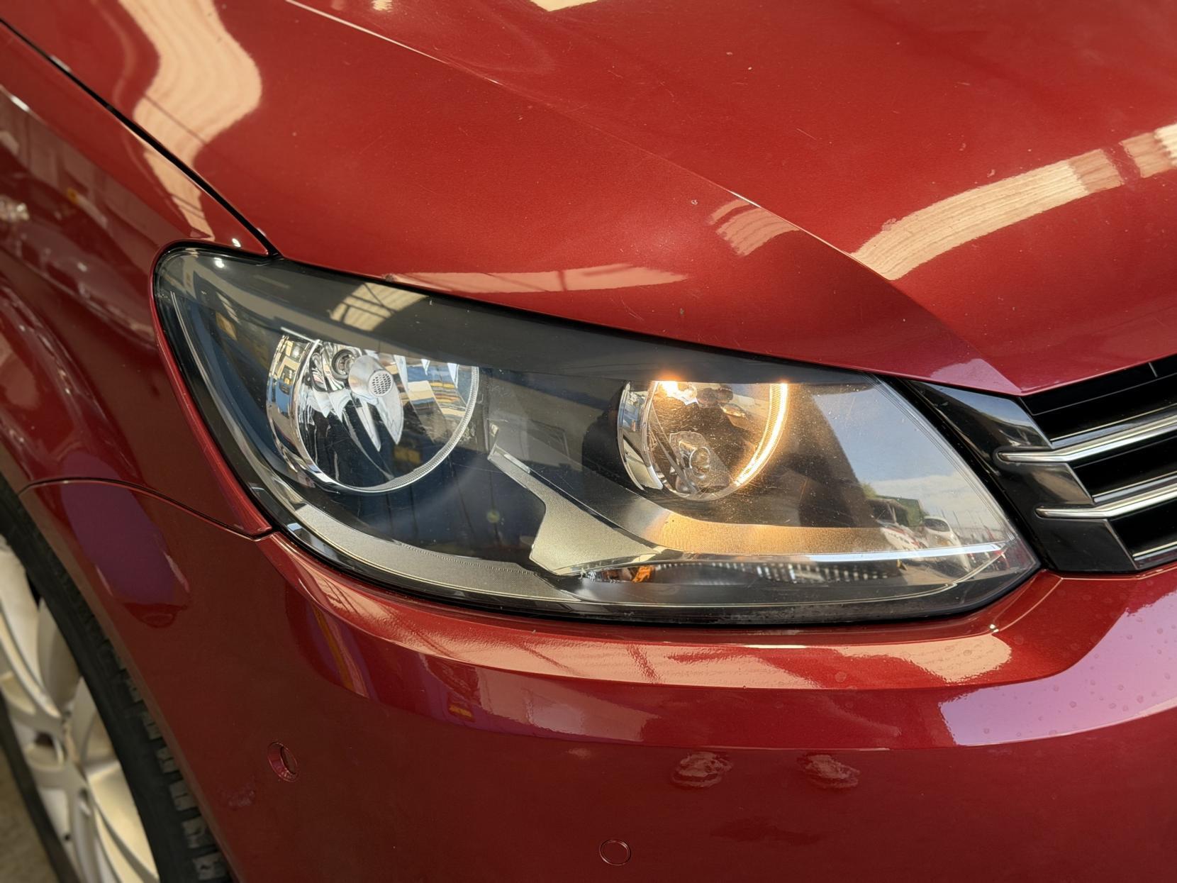 Volkswagen Touran - Image 11