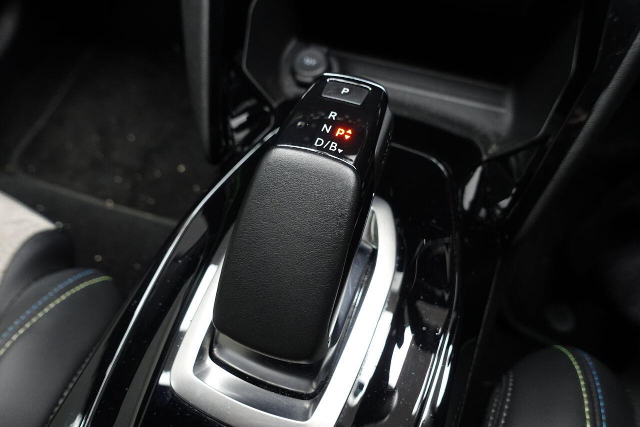 Peugeot E-2008 - Image 38