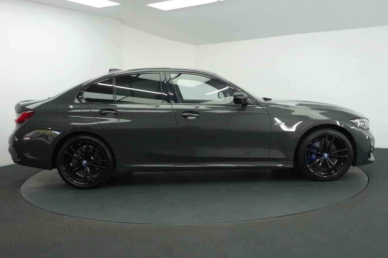 BMW 3 Series - Image 8