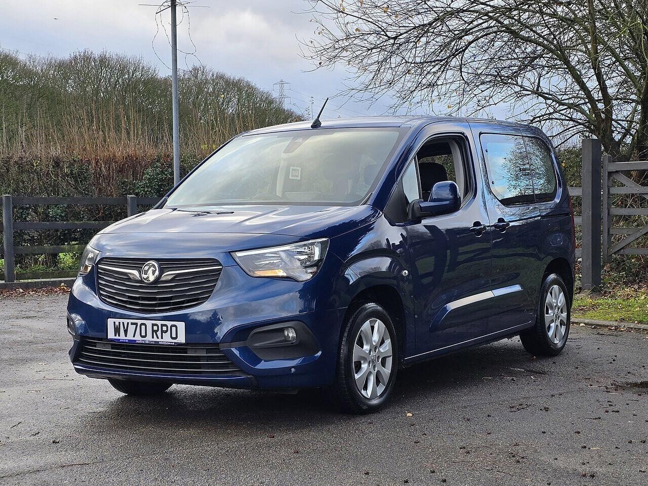 Vauxhall Combo Life - Image 19