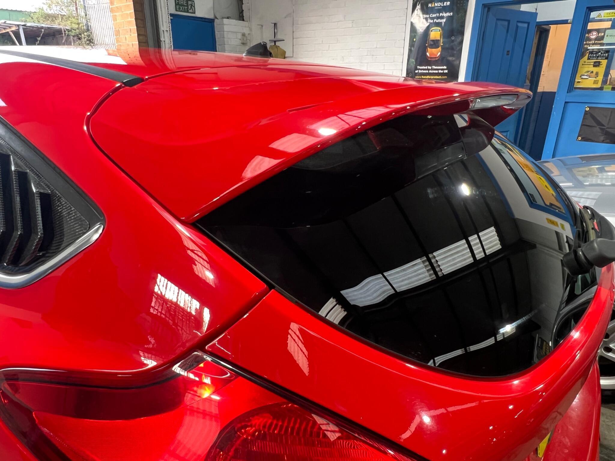 Ford Focus - Image 16