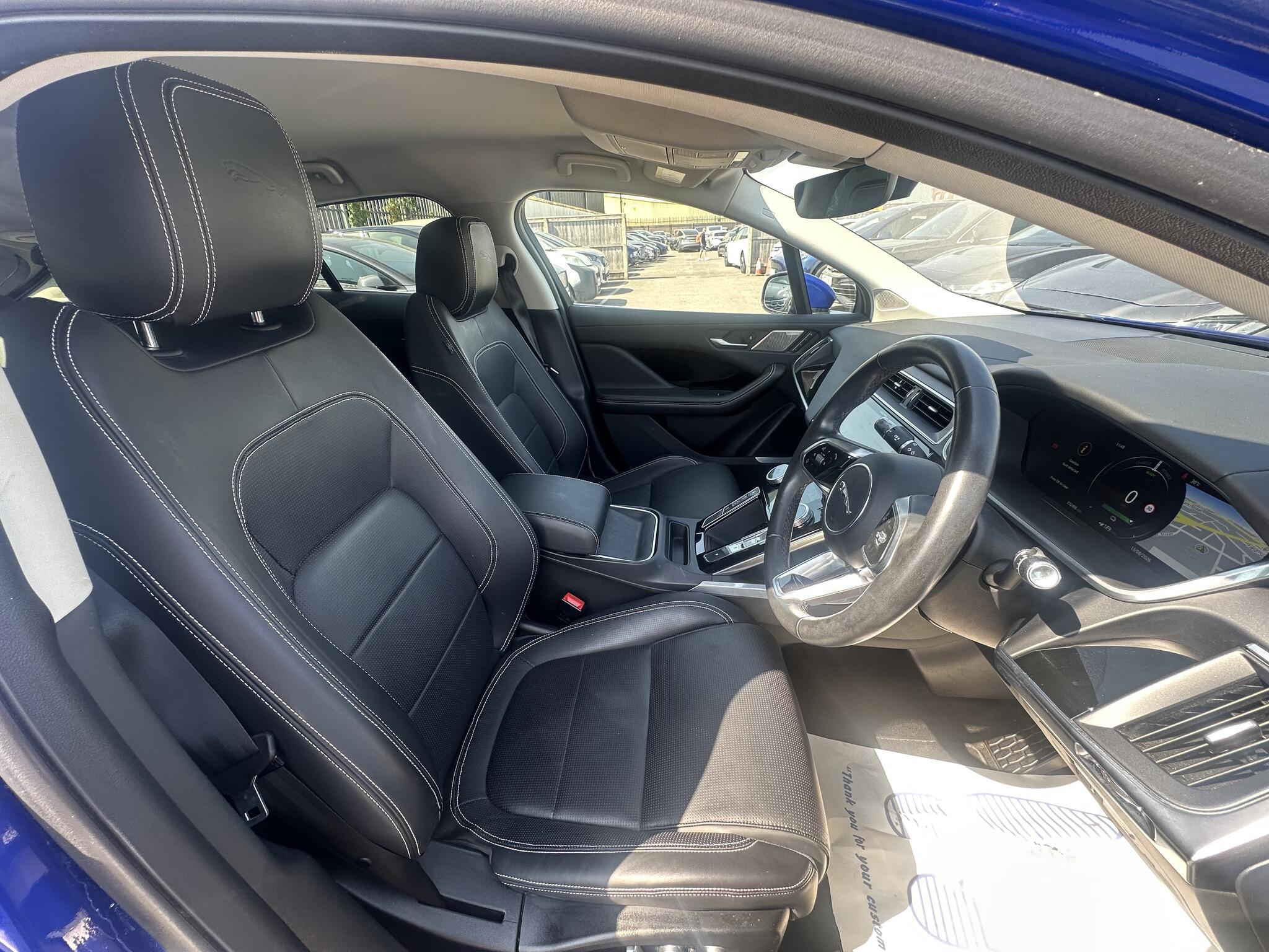 Jaguar I-Pace - Image 19