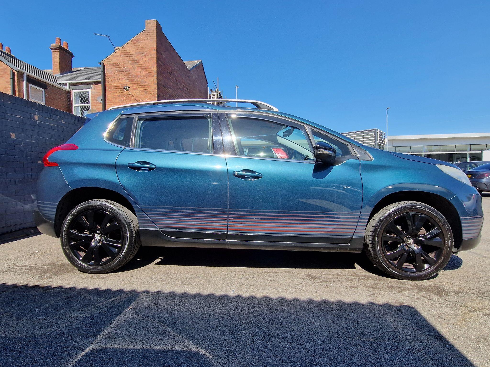 Peugeot 2008 - Image 7