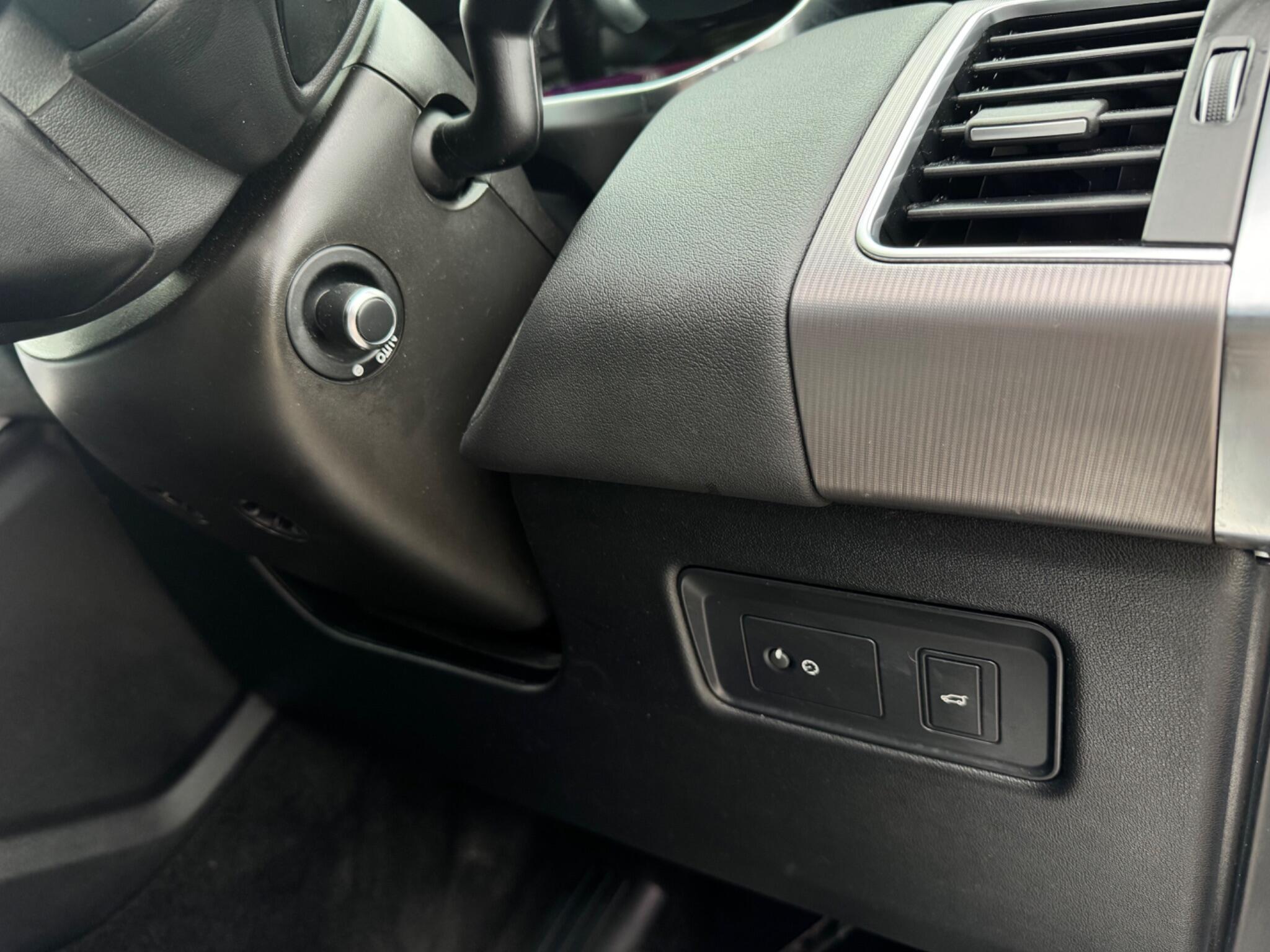 Land Rover RANGE ROVER SPORT - Image 37