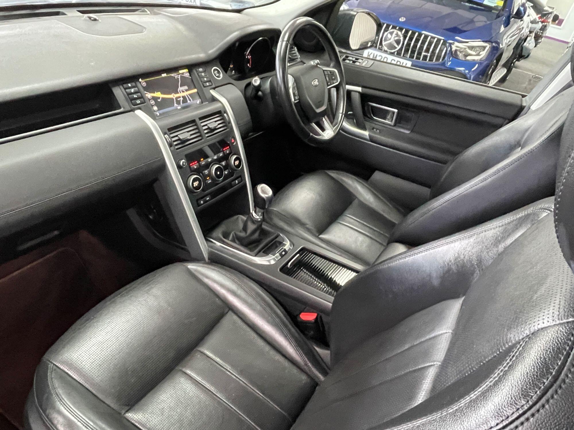 Land Rover DISCOVERY SPORT - Image 32