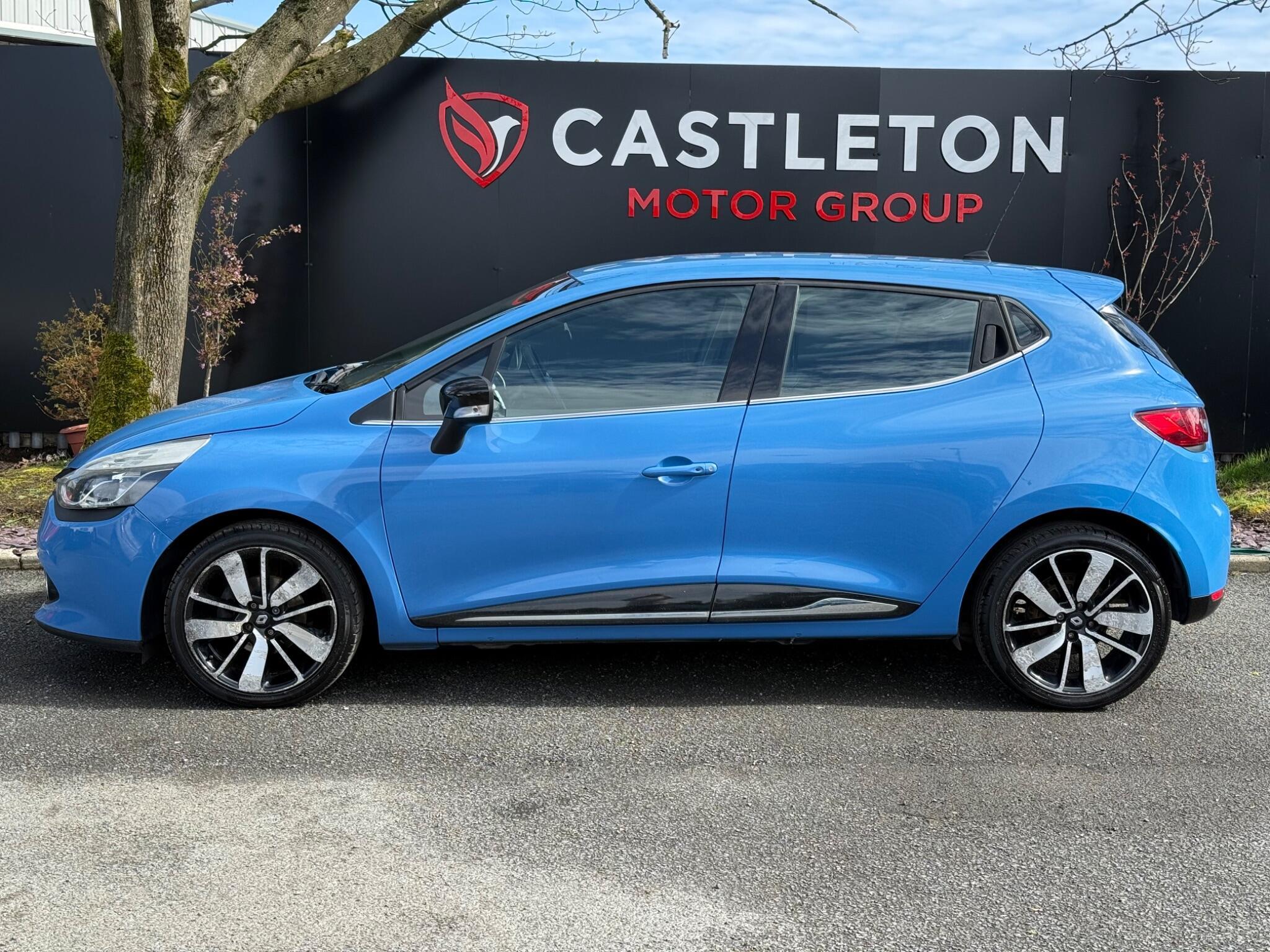 Renault Clio - Image 8