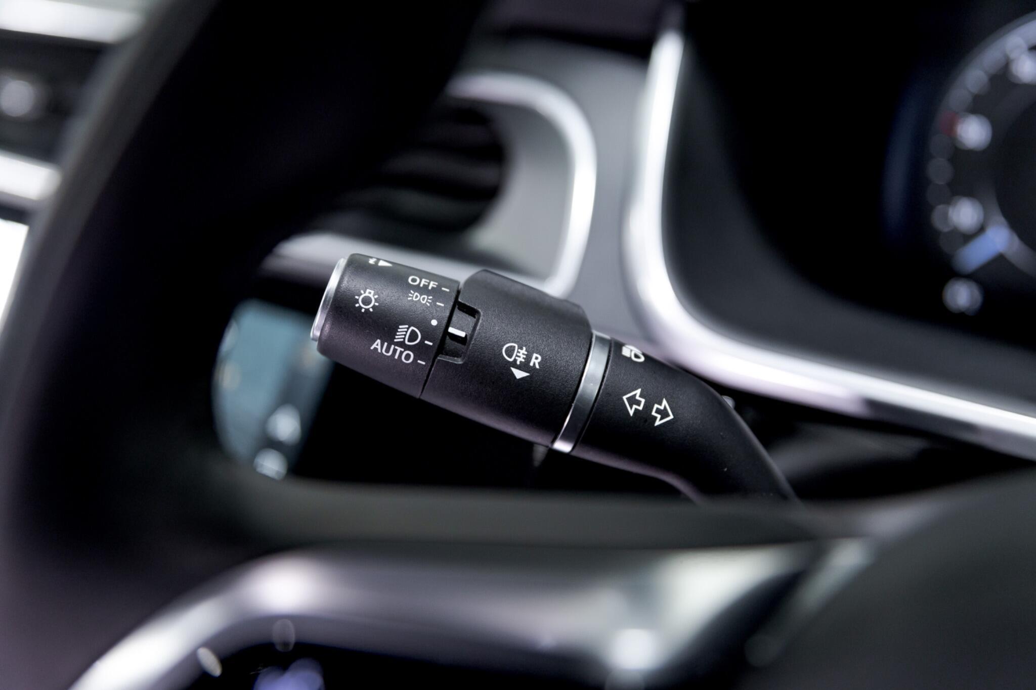 Jaguar I-Pace - Image 32