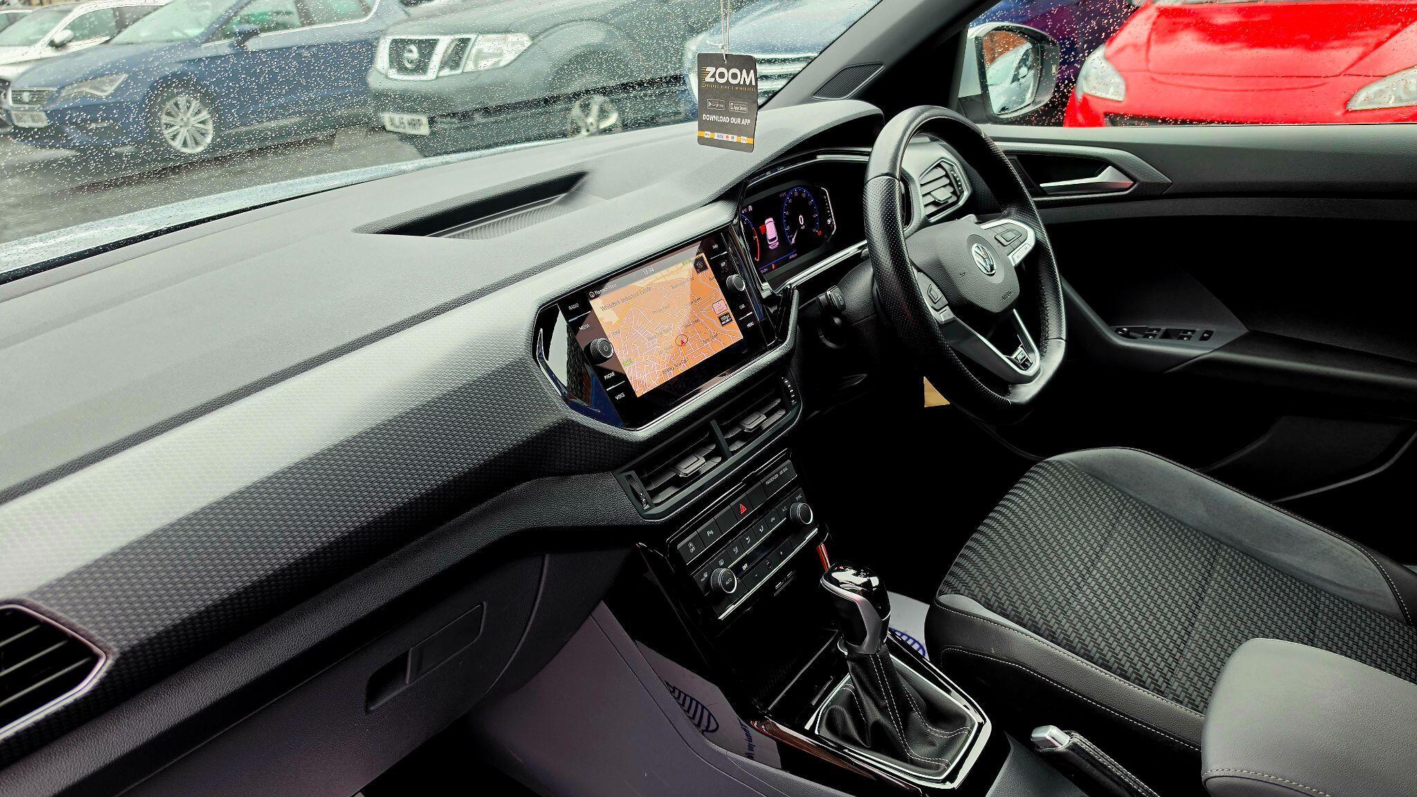 Volkswagen T-Cross - Image 13