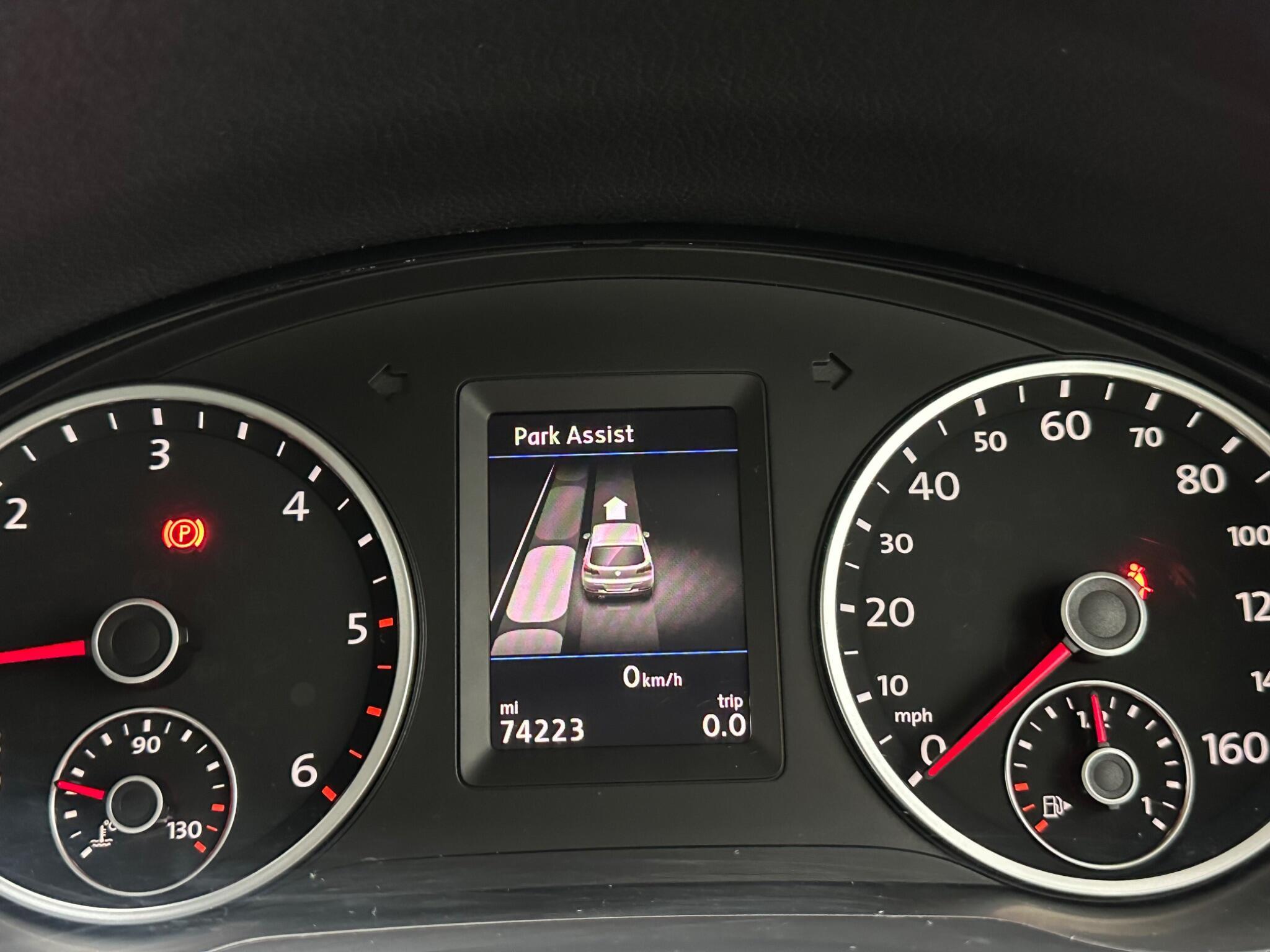 Volkswagen Tiguan - Image 14