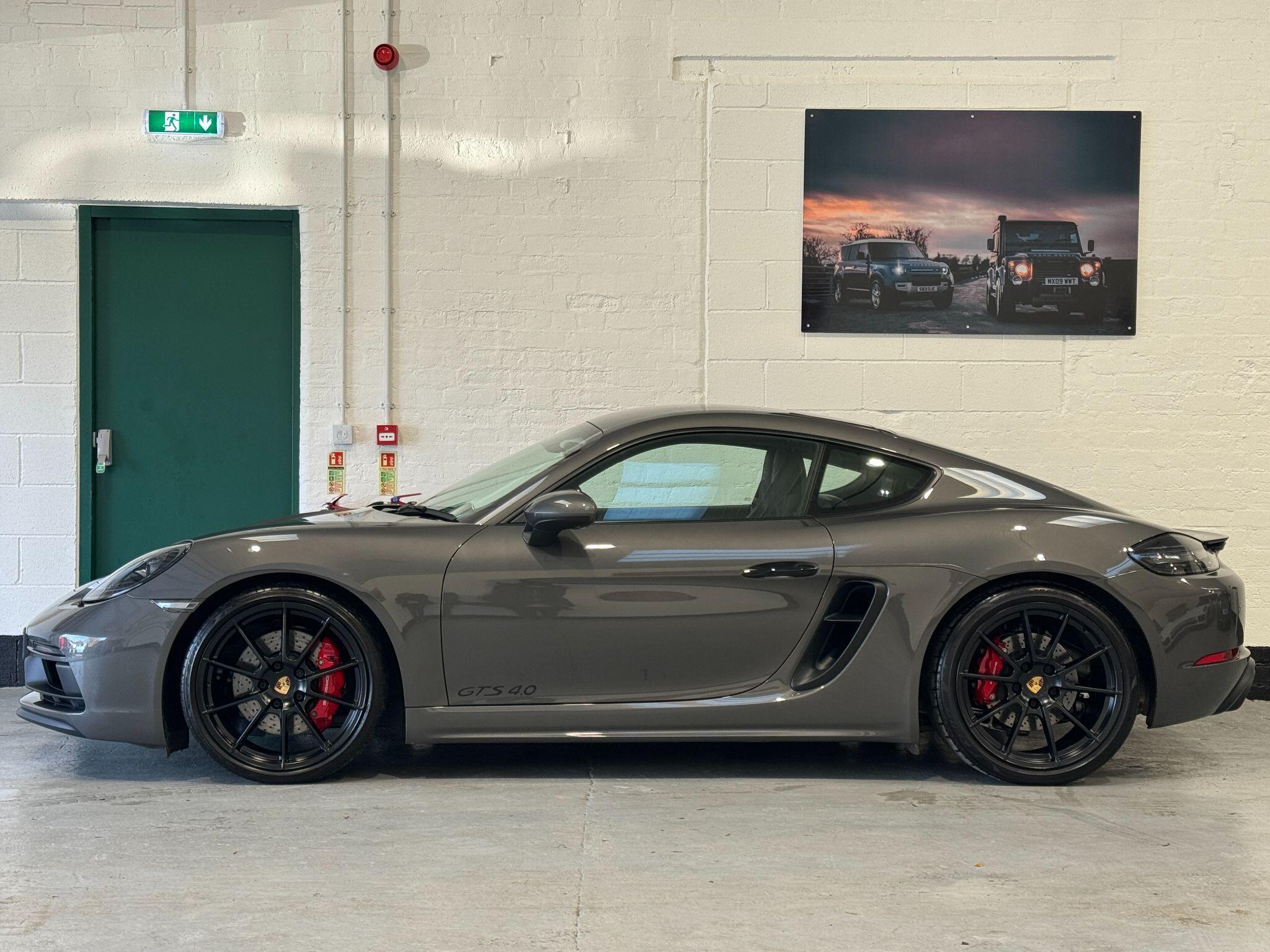 Porsche 718 Cayman - Image 12