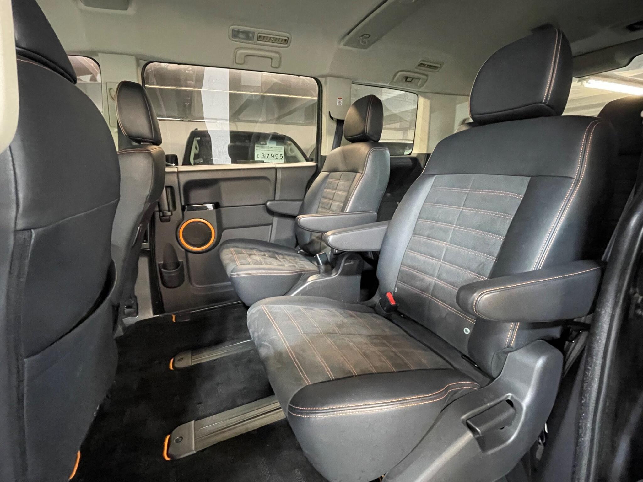 Mitsubishi Delica - Image 13
