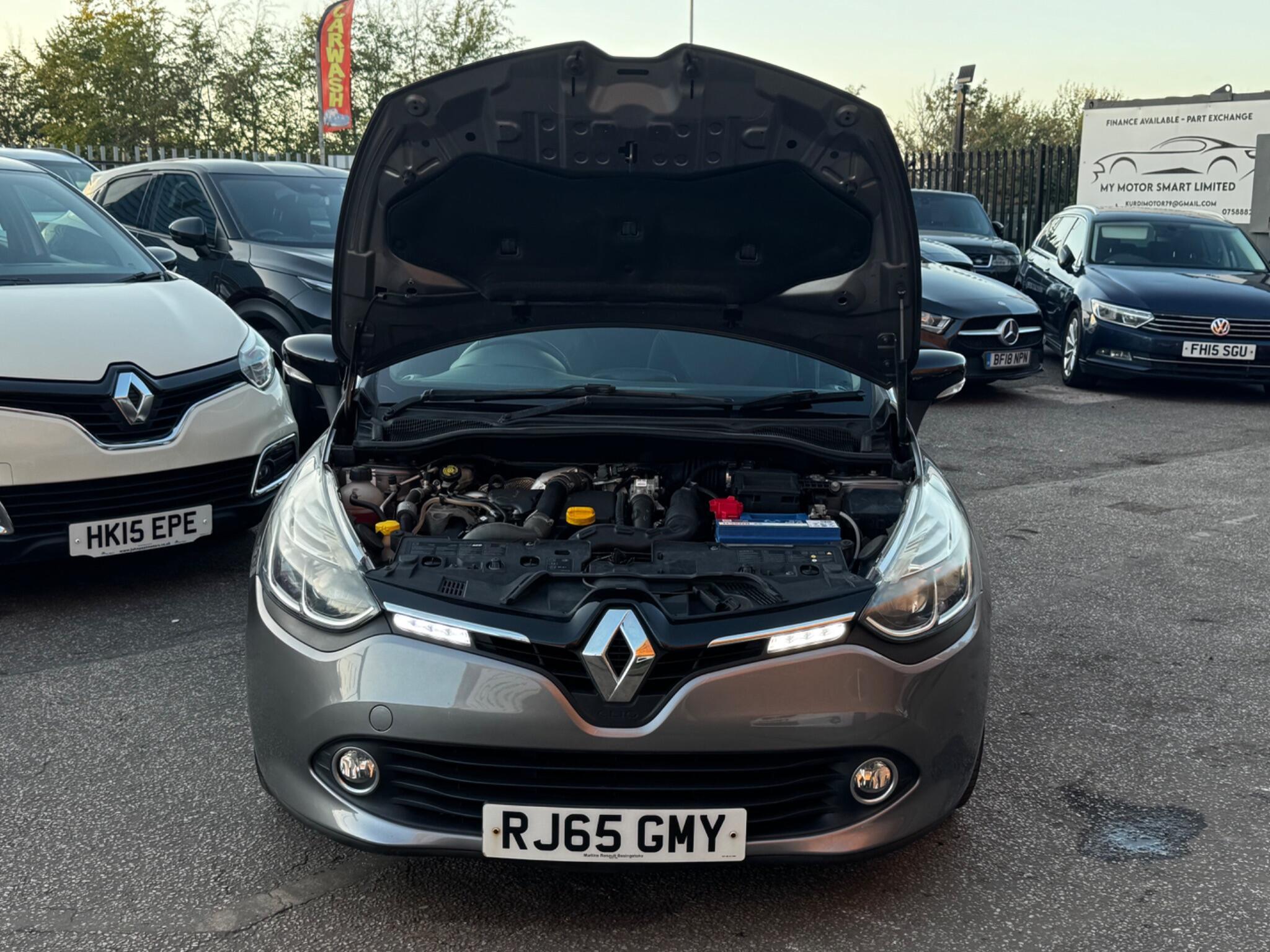 Renault Clio - Image 15