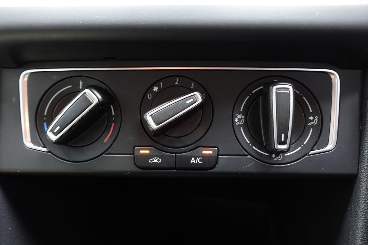 Volkswagen Polo - Image 31