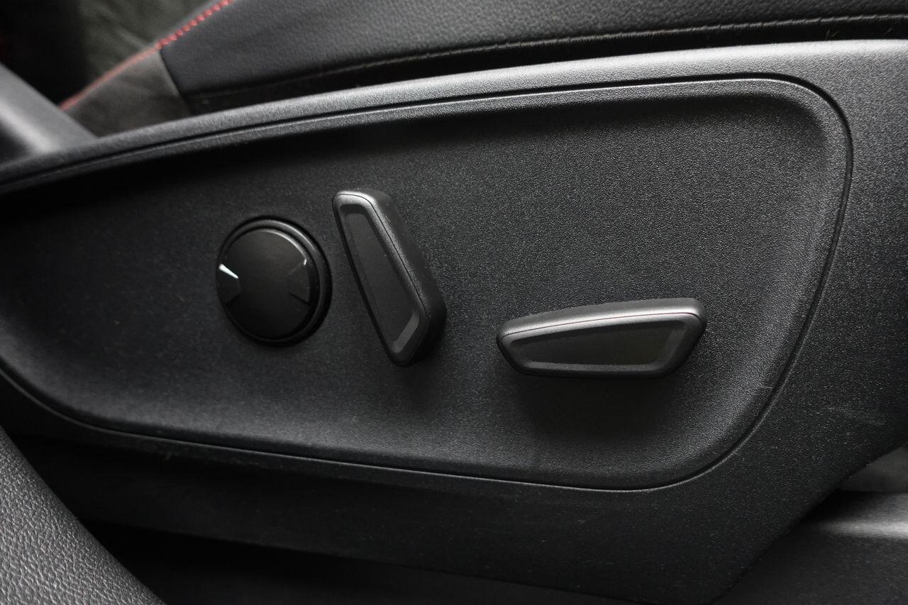 Ford Kuga - Image 18