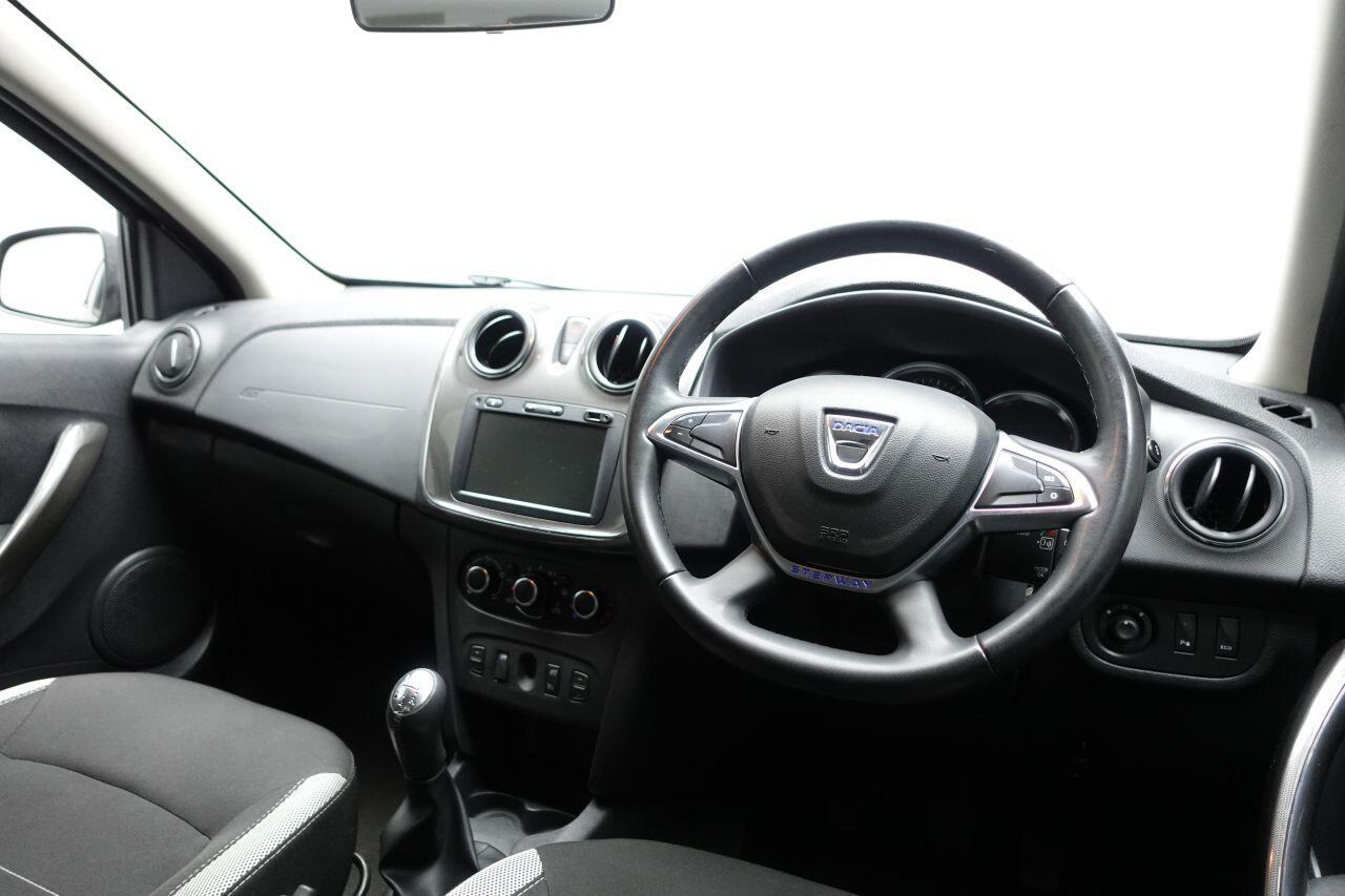Dacia Sandero Stepway - Image 25