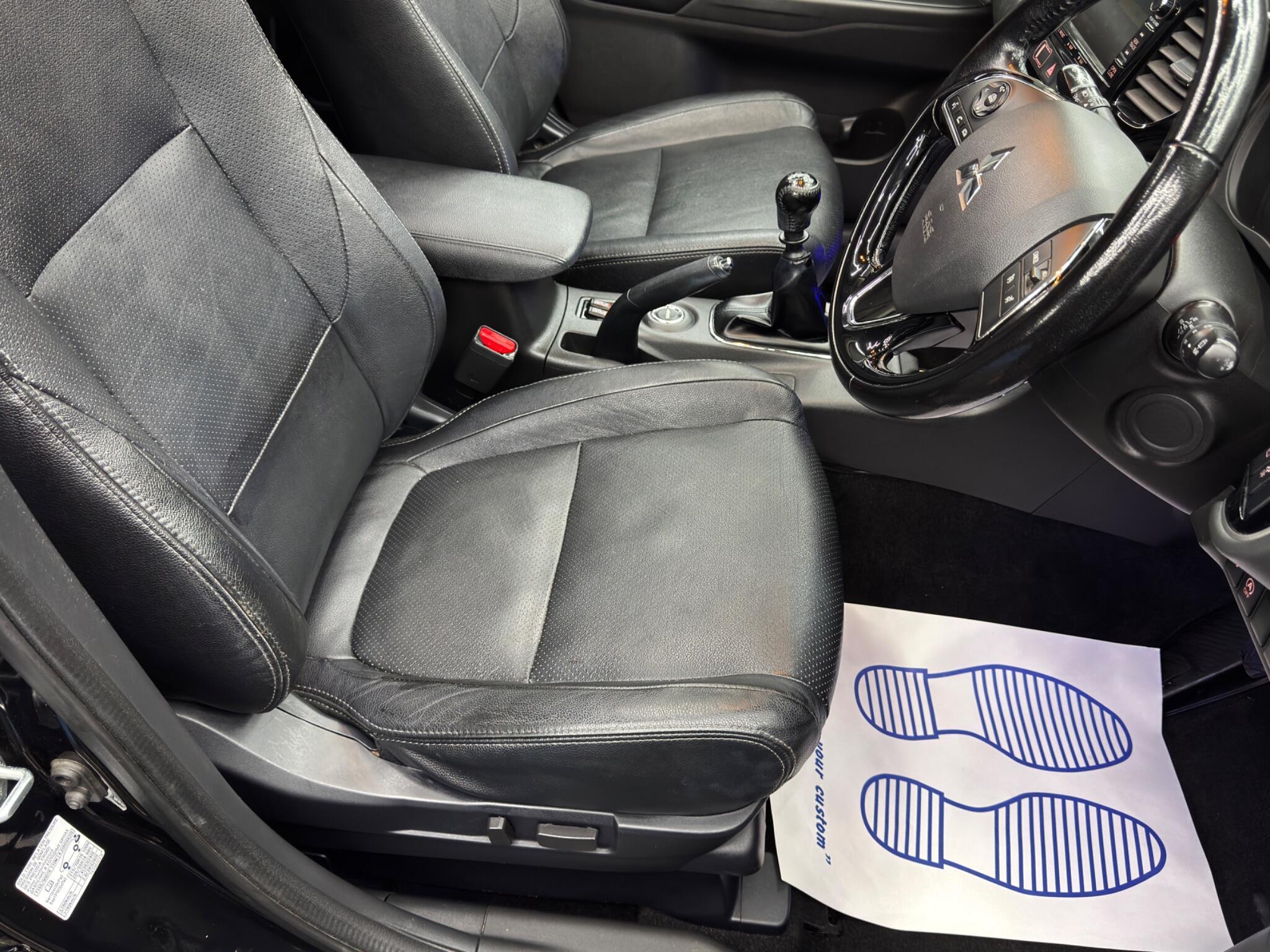 Mitsubishi Outlander - Image 13