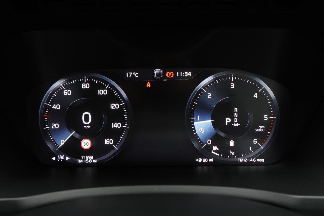 Volvo XC90 - Image 47