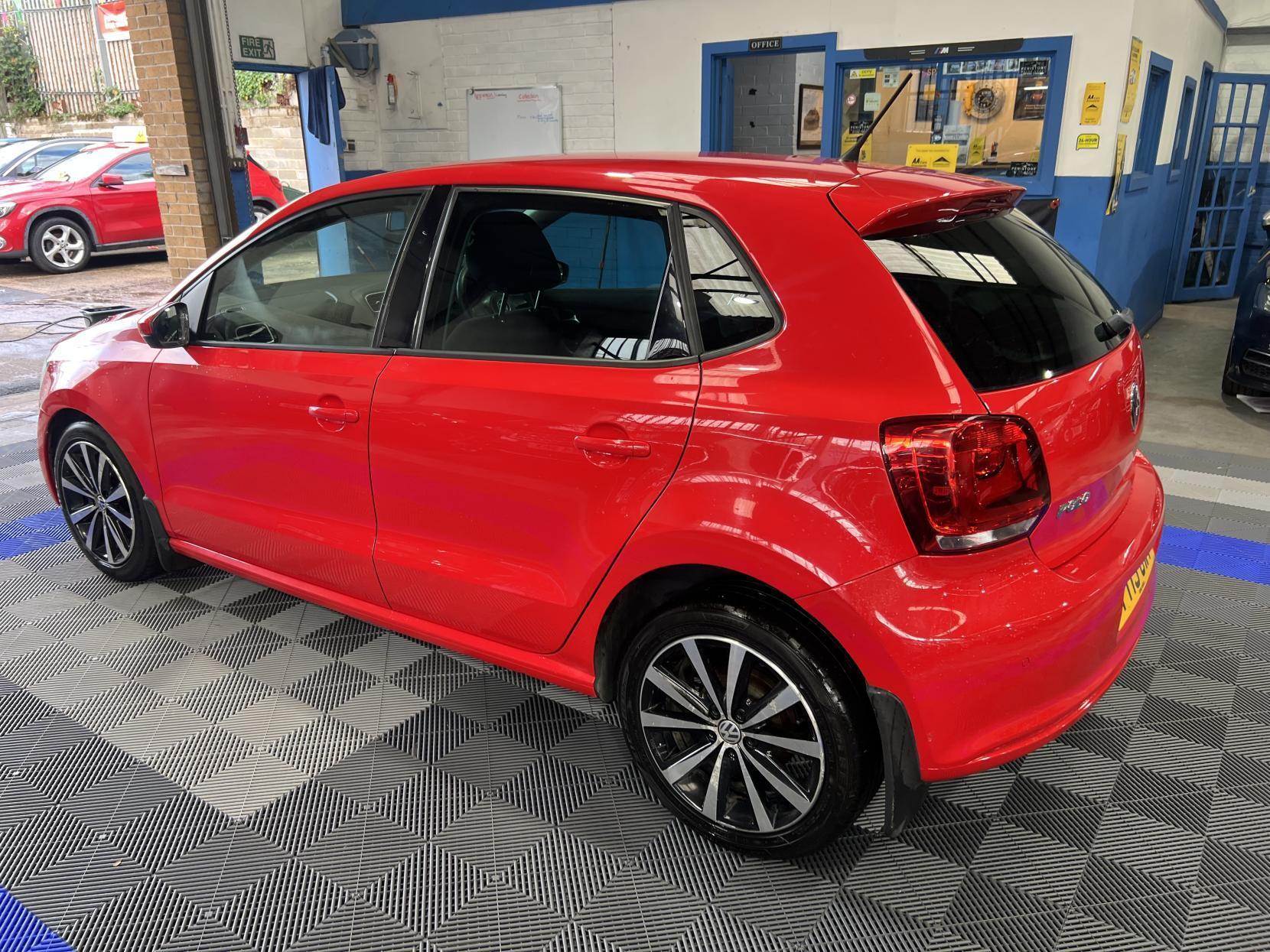 Volkswagen Polo - Image 4