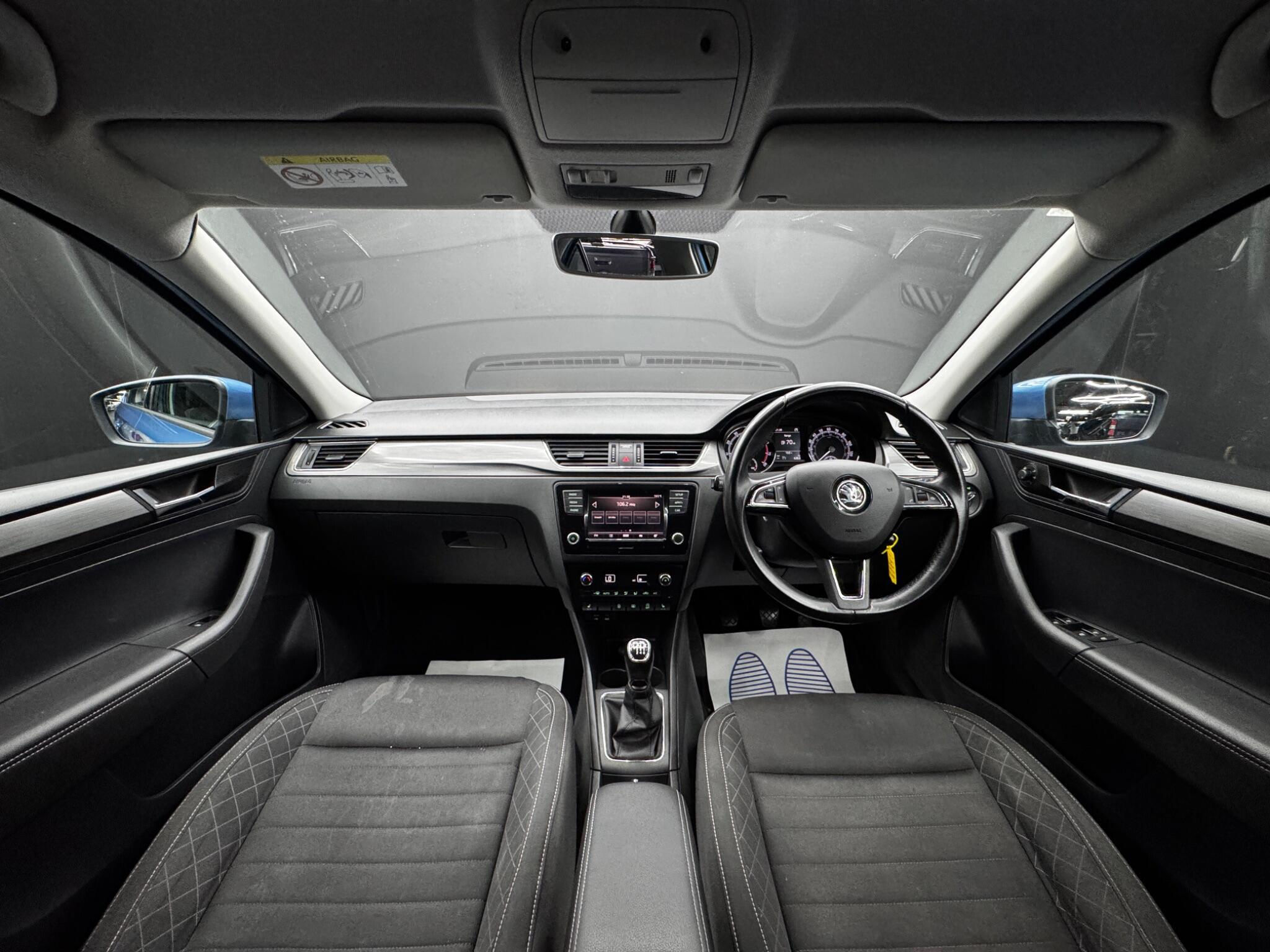 Skoda Rapid - Image 17